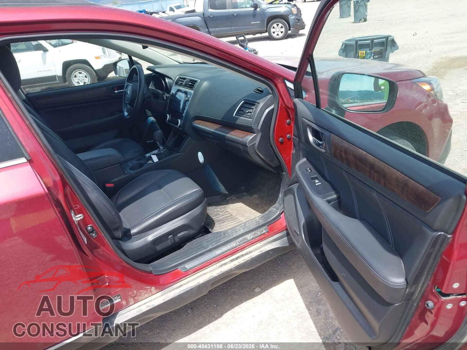 SUBARU OUTBACK 2018 - 4S4BSANC0J3293356