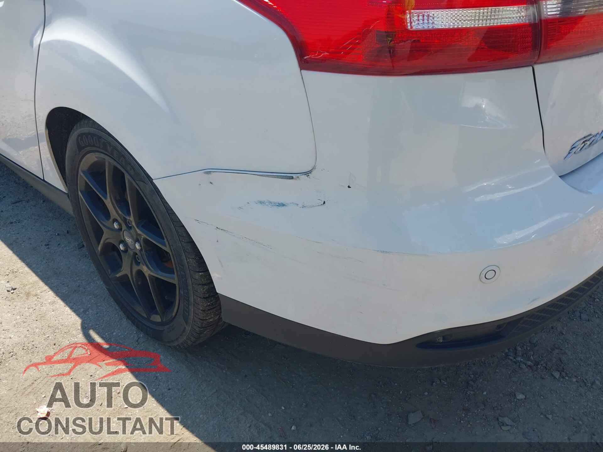 FORD FOCUS 2016 - 1FADP3F25GL224340