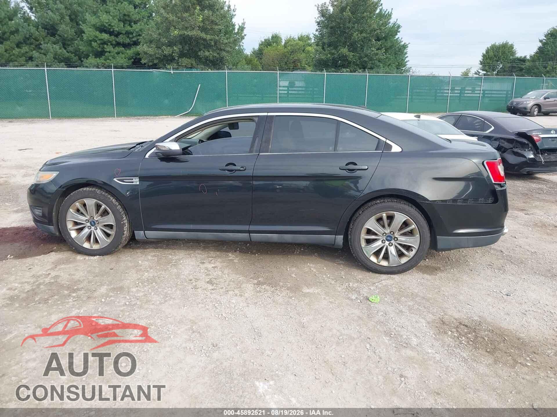 FORD TAURUS 2010 - 1FAHP2FW1AG153233