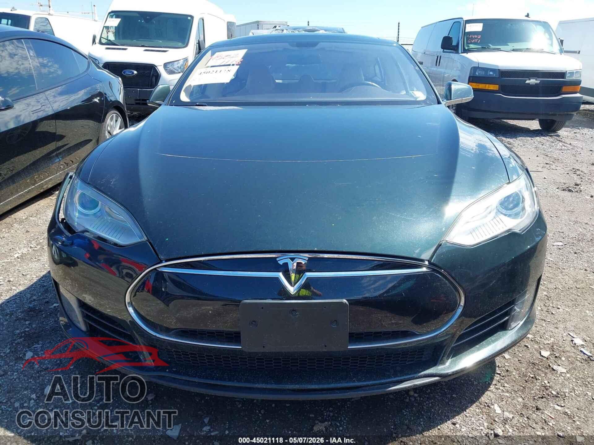 TESLA MODEL S 2013 - 5YJSA1CN5DFP03457