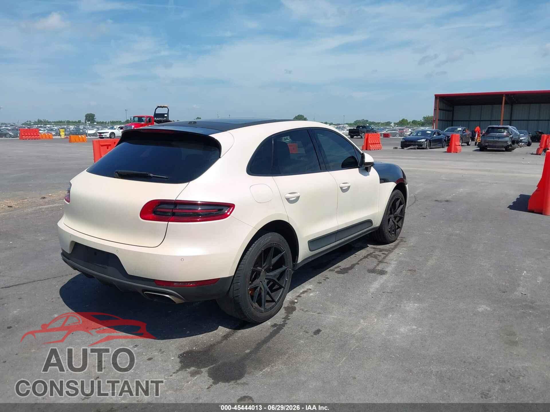 PORSCHE MACAN 2017 - WP1AA2A59HLB05569