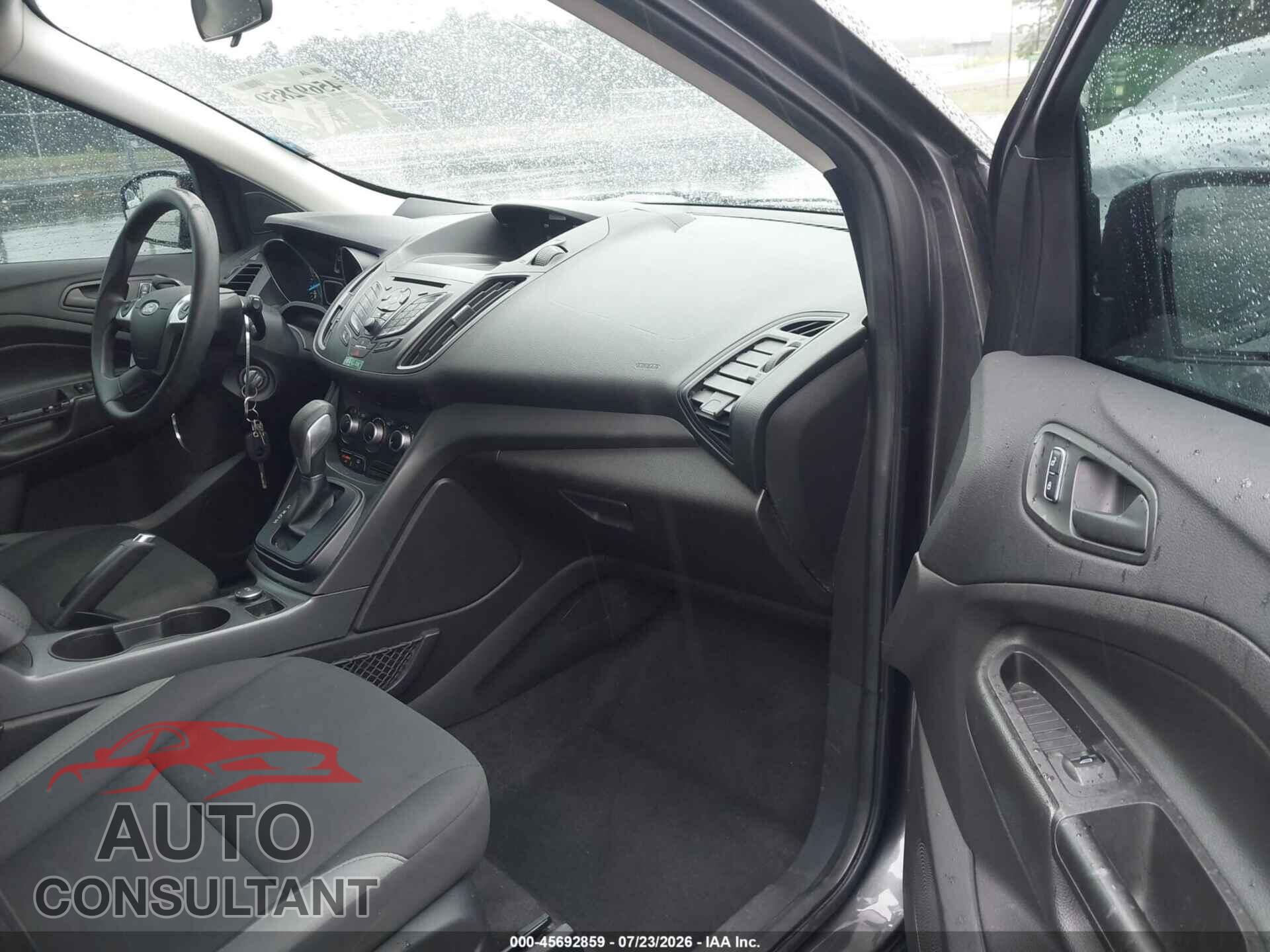FORD ESCAPE 2016 - 1FMCU0F79GUC05384