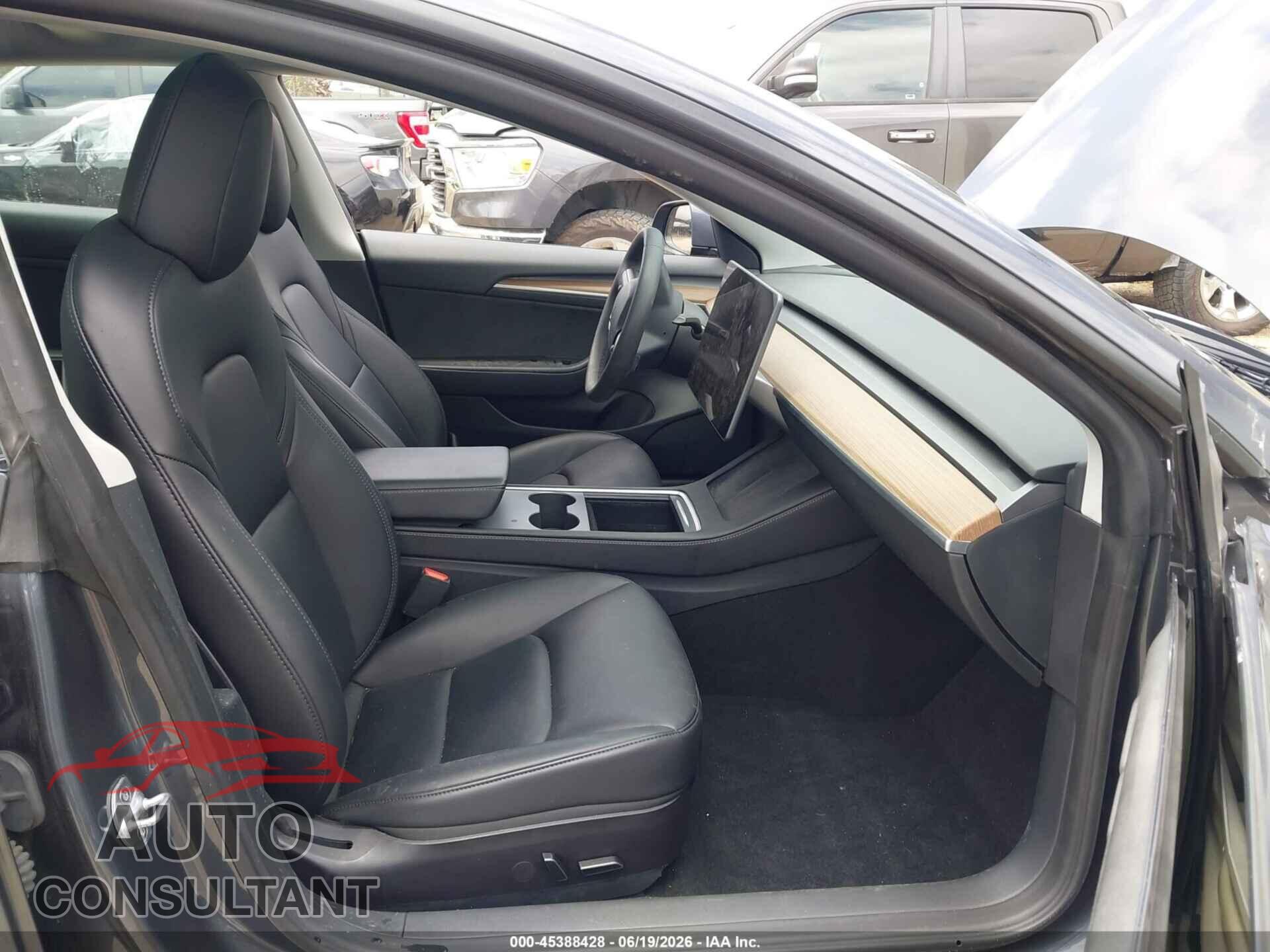 TESLA MODEL 3 2023 - 5YJ3E1EA0PF482504