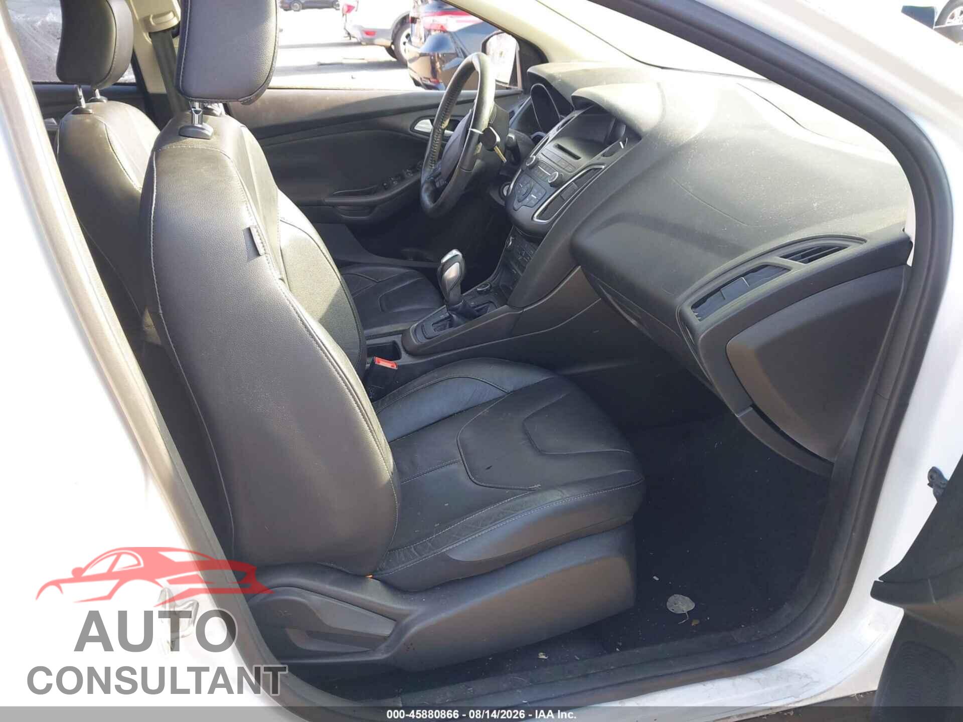 FORD FOCUS 2015 - 1FADP3F2XFL331043
