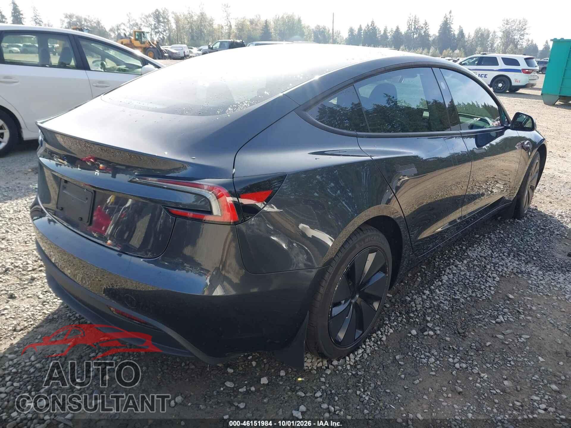 TESLA MODEL 3 2025 - 5YJ3E1EAXSF044257
