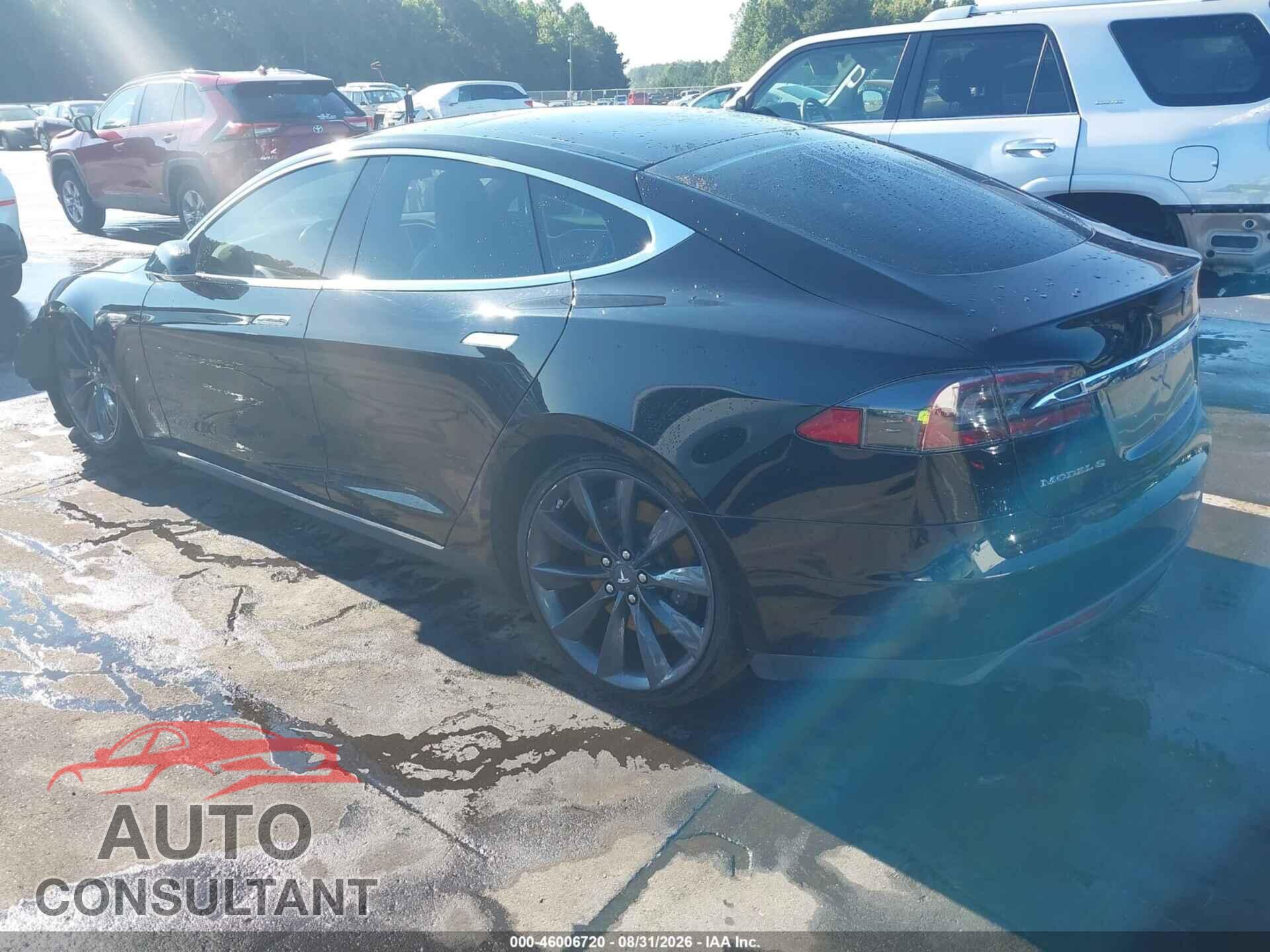 TESLA MODEL S 2015 - 5YJSA1H23FF093852