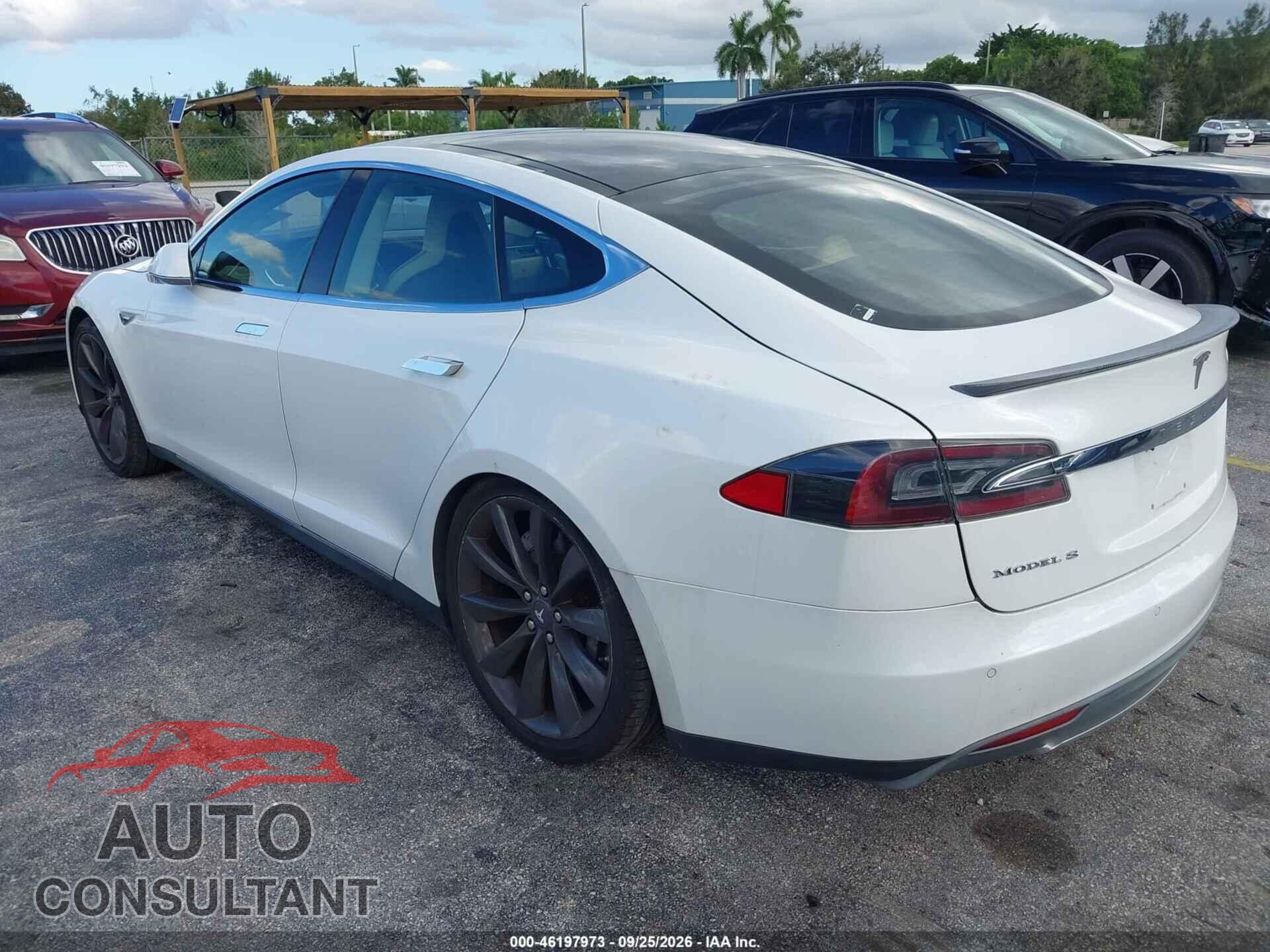 TESLA MODEL S 2013 - 5YJSA1DP4DFP25885