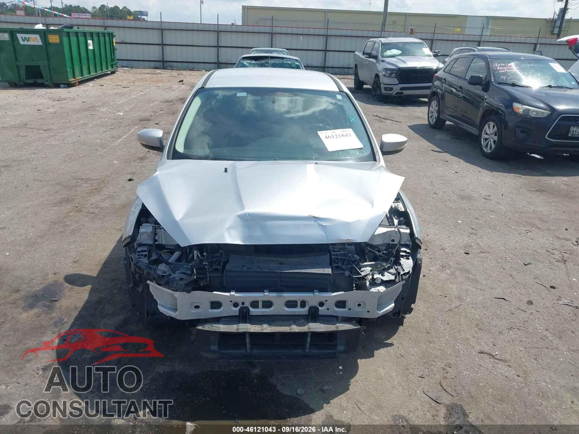 FORD FOCUS 2017 - 1FADP3F29HL328587