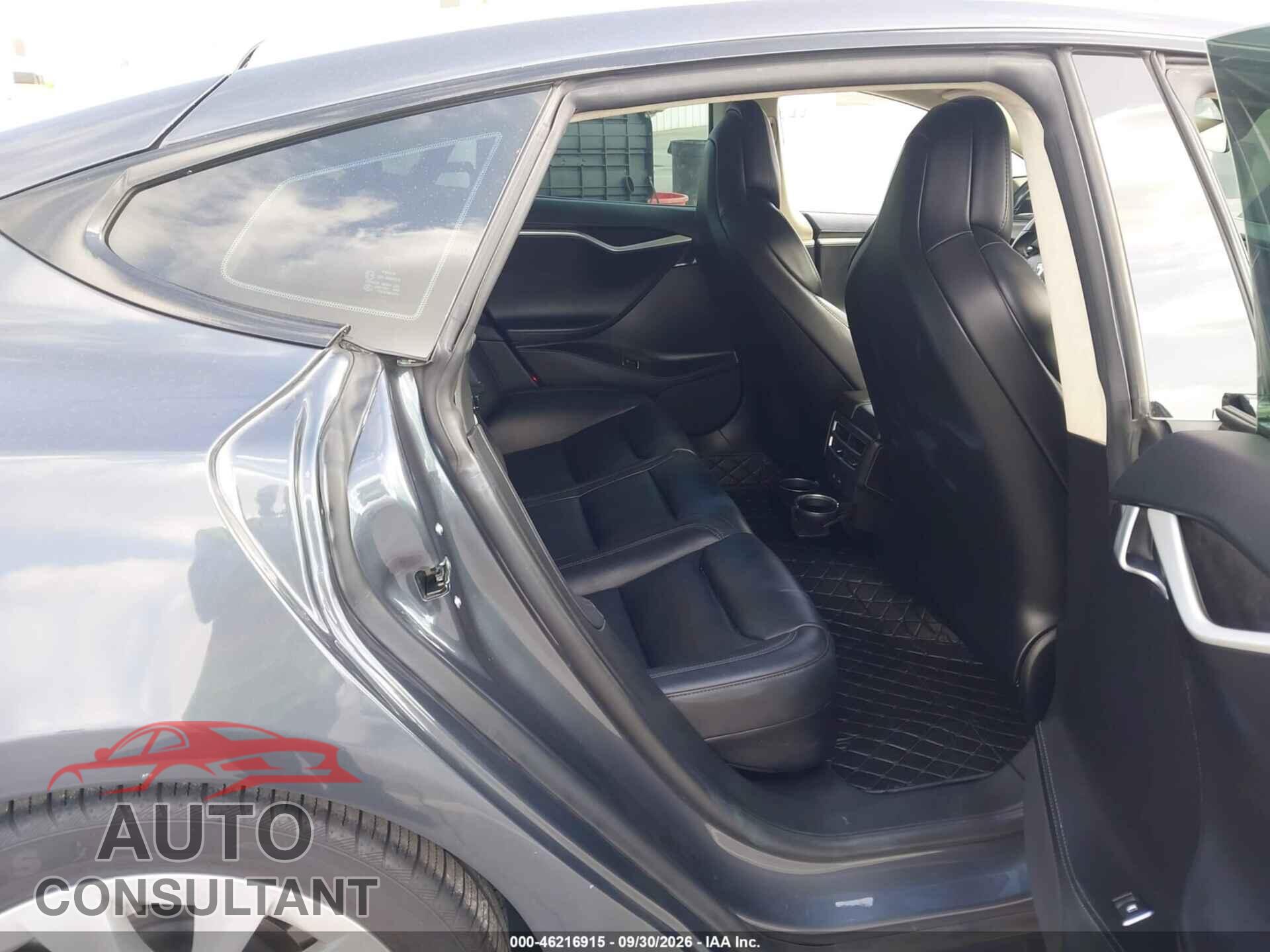 TESLA MODELO S 2018 - 5YJSA1E29JF246229