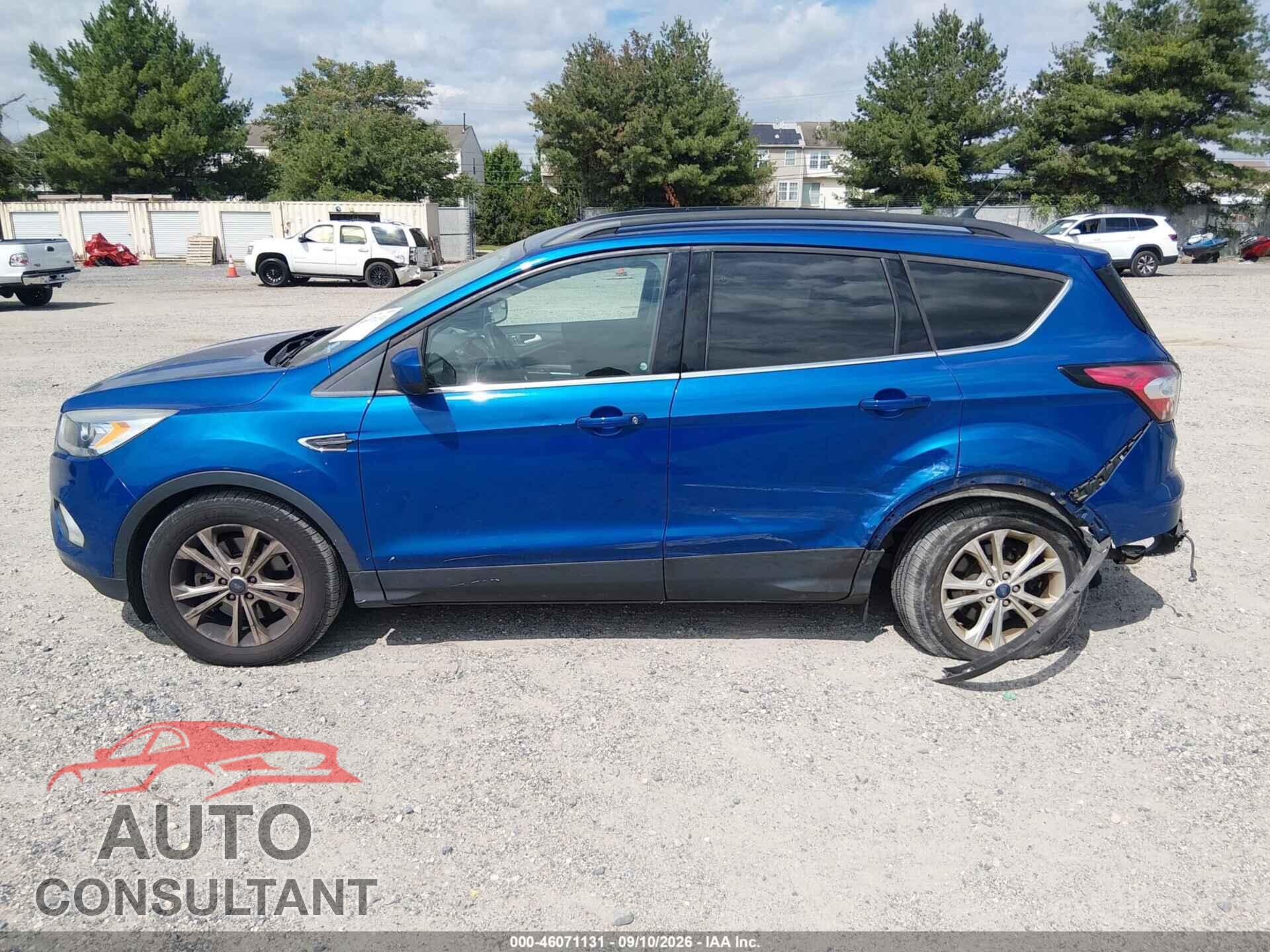 FORD ESCAPE 2018 - 1FMCU9HD9JUB66357