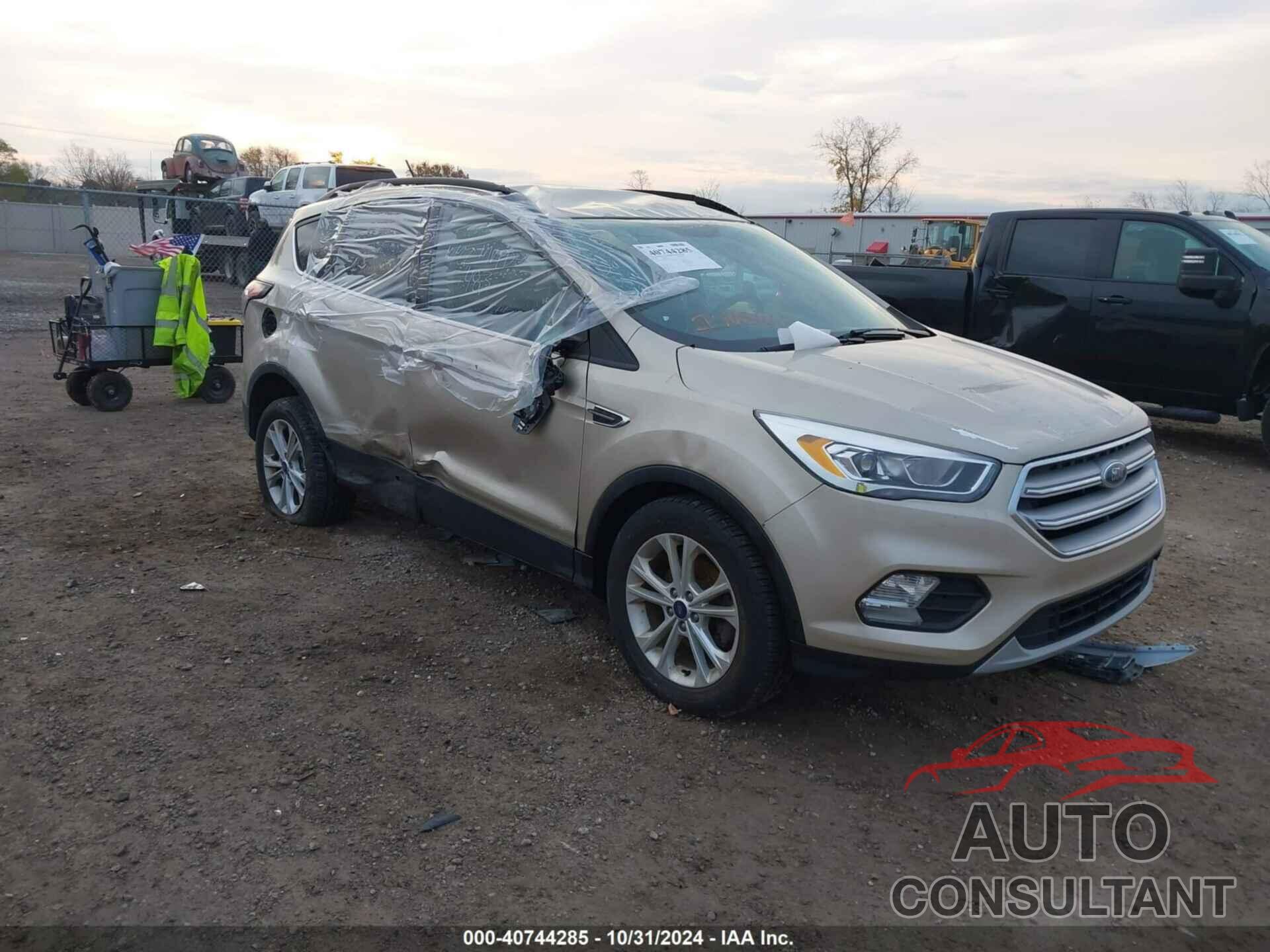 FORD ESCAPE 2018 - 1FMCU0HD6JUC31483