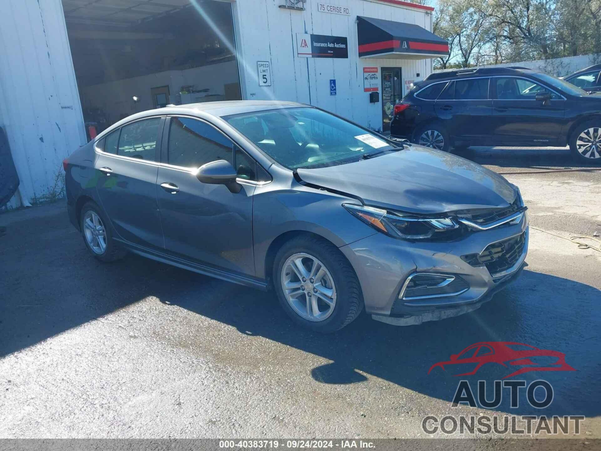 CHEVROLET CRUZE 2018 - 1G1BE5SM8J7187478