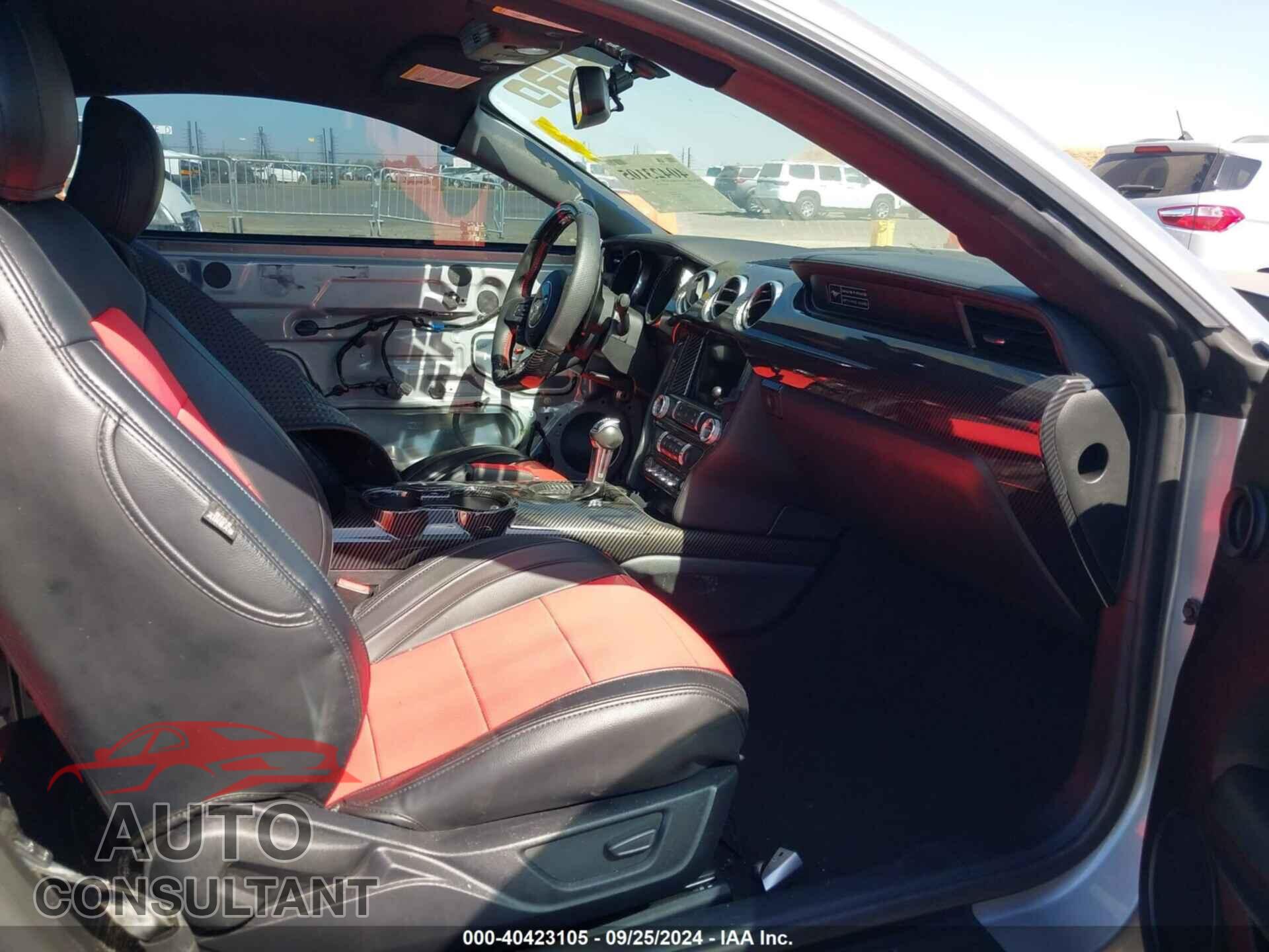 FORD MUSTANG 2020 - 1FA6P8TH2L5189382