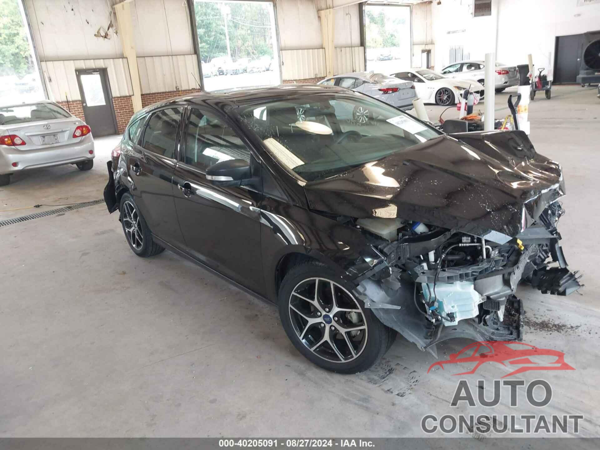 FORD FOCUS 2018 - 1FADP3M25JL242928