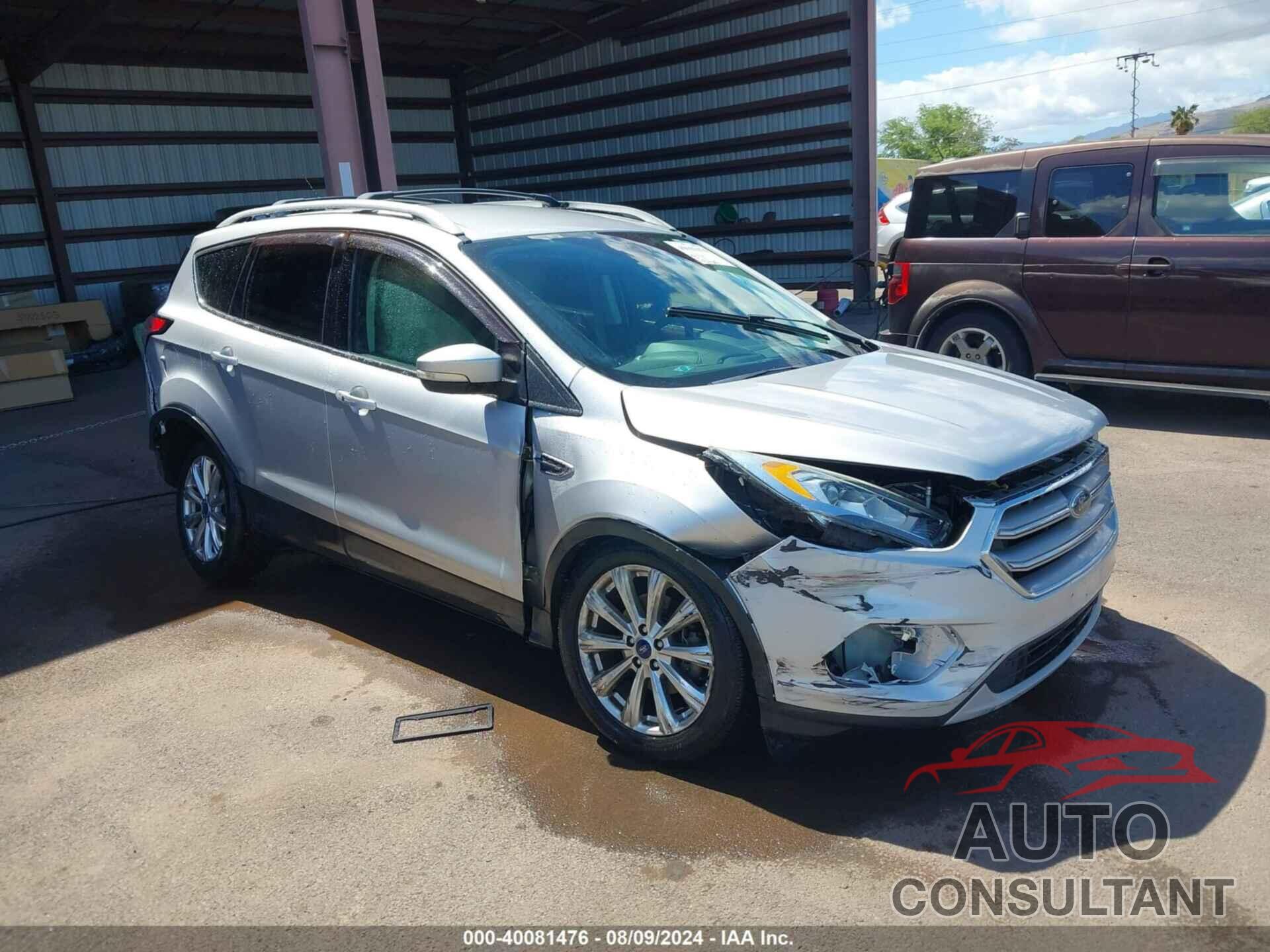 FORD ESCAPE 2017 - 1FMCU0JD8HUA32665