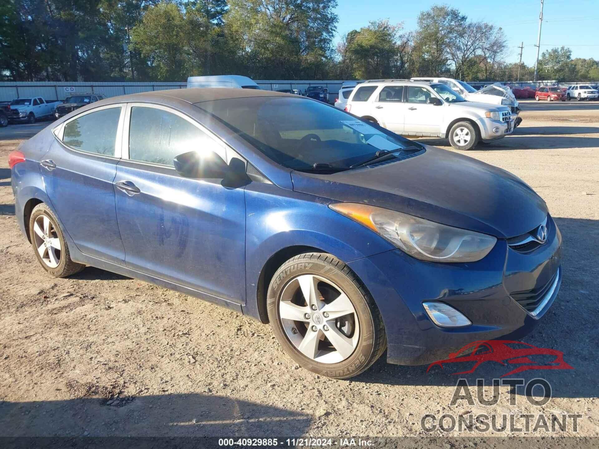 HYUNDAI ELANTRA 2013 - KMHDH4AE1DU599948