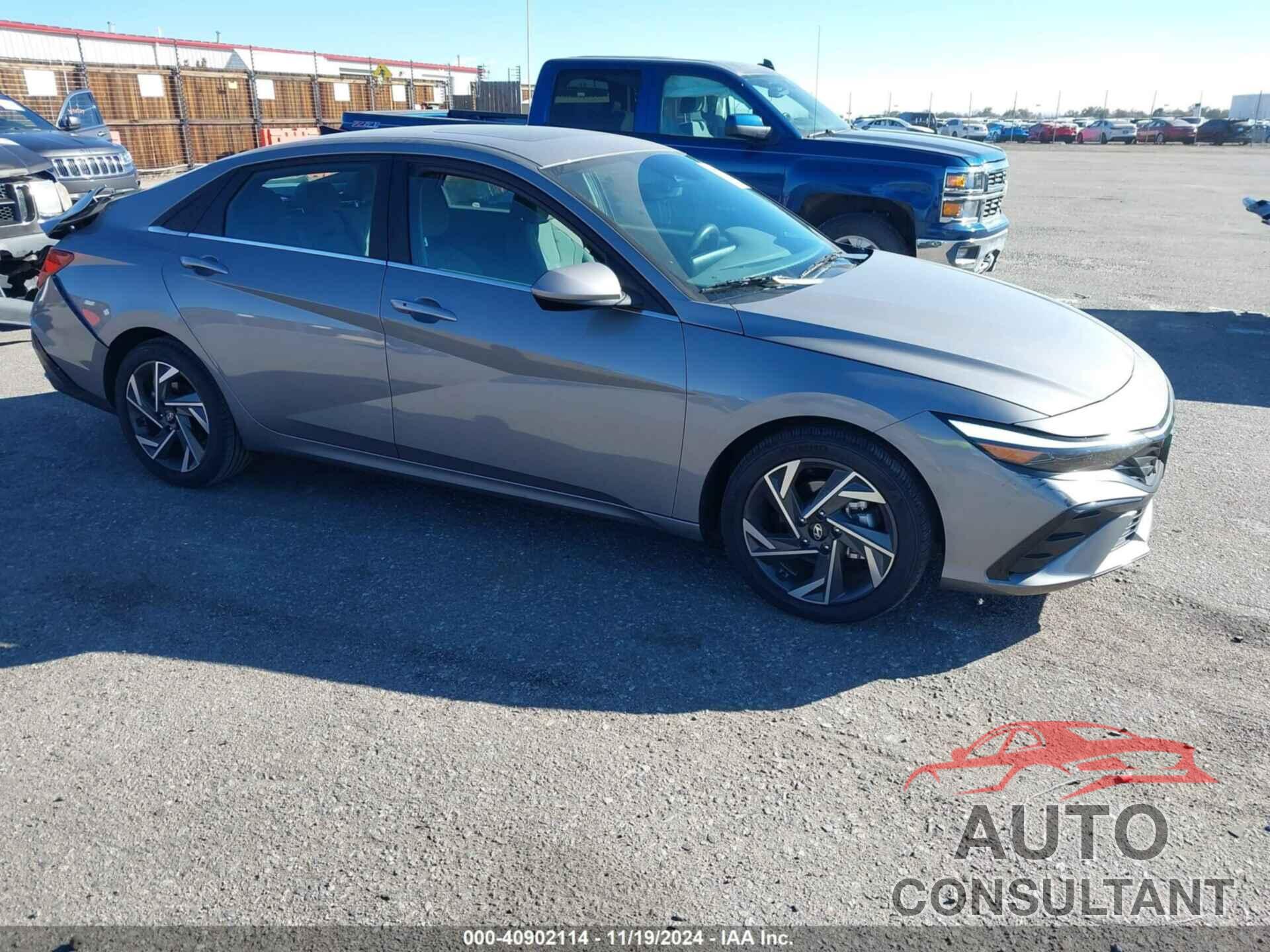 HYUNDAI ELANTRA 2024 - KMHLS4DG8RU752410