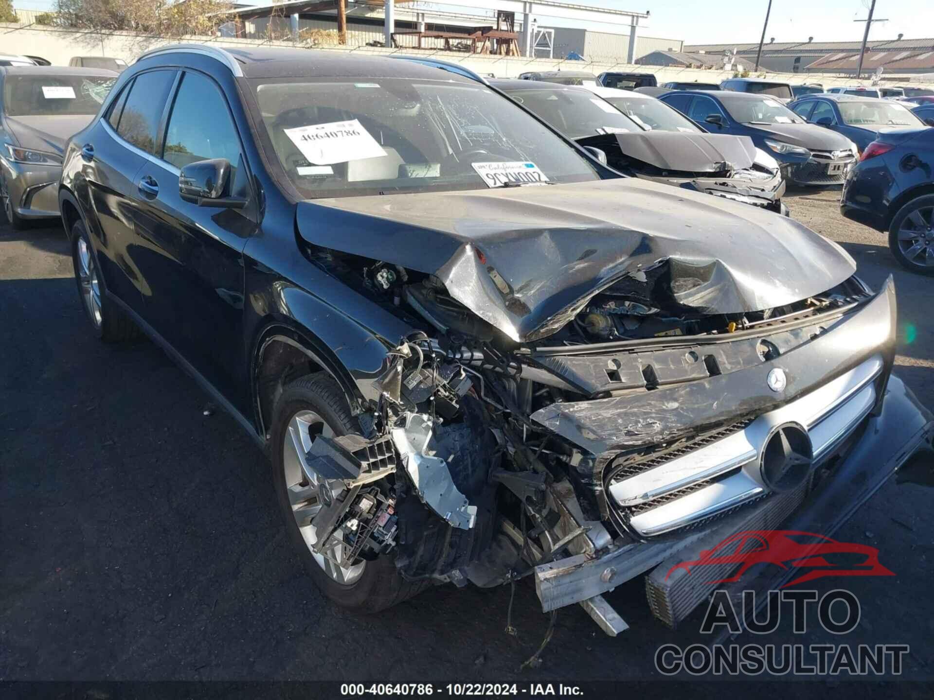 MERCEDES-BENZ GLA 250 2015 - WDCTG4EB1FJ122776