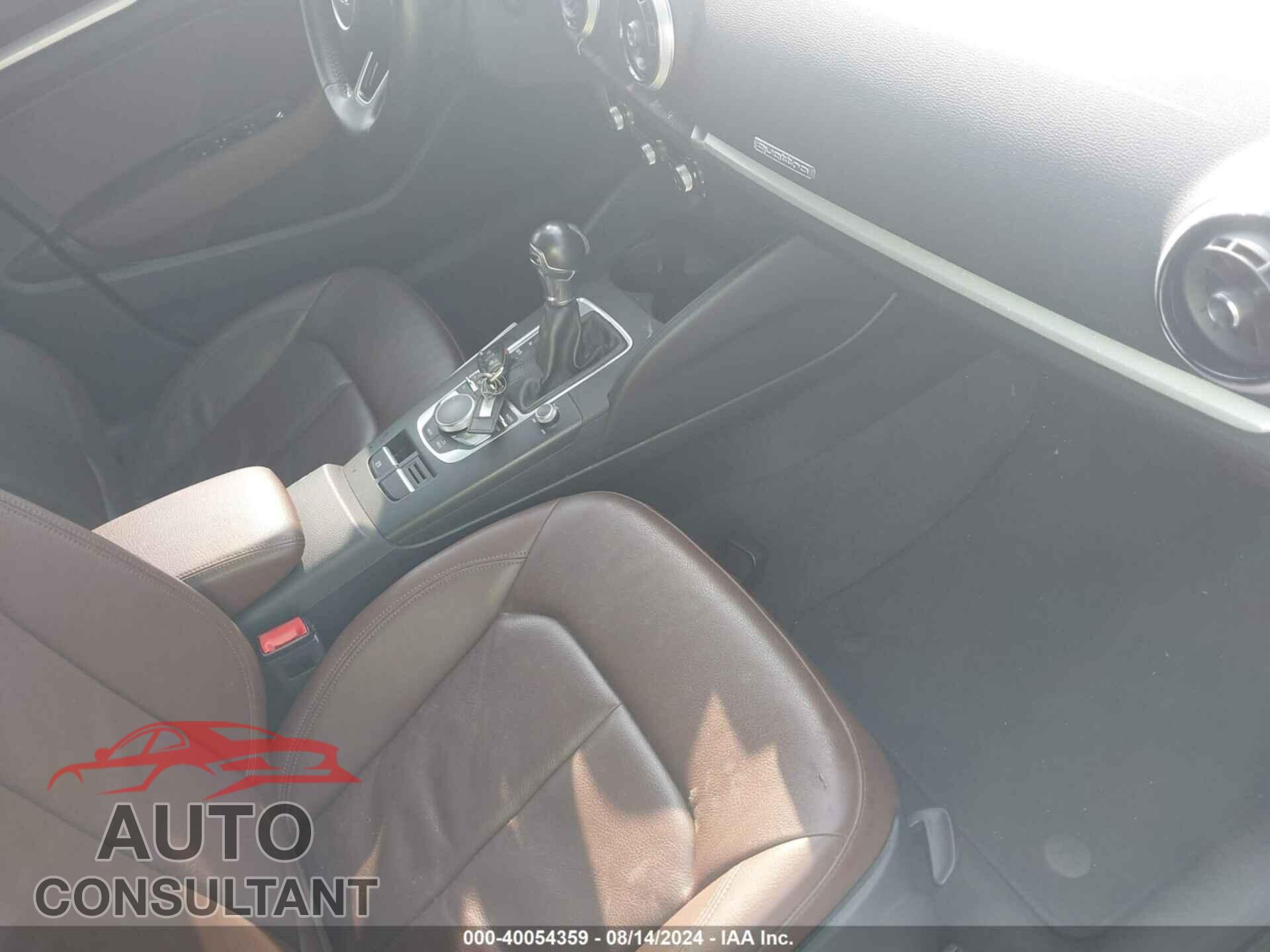 AUDI A3 2017 - WAUB8GFF2H1025085