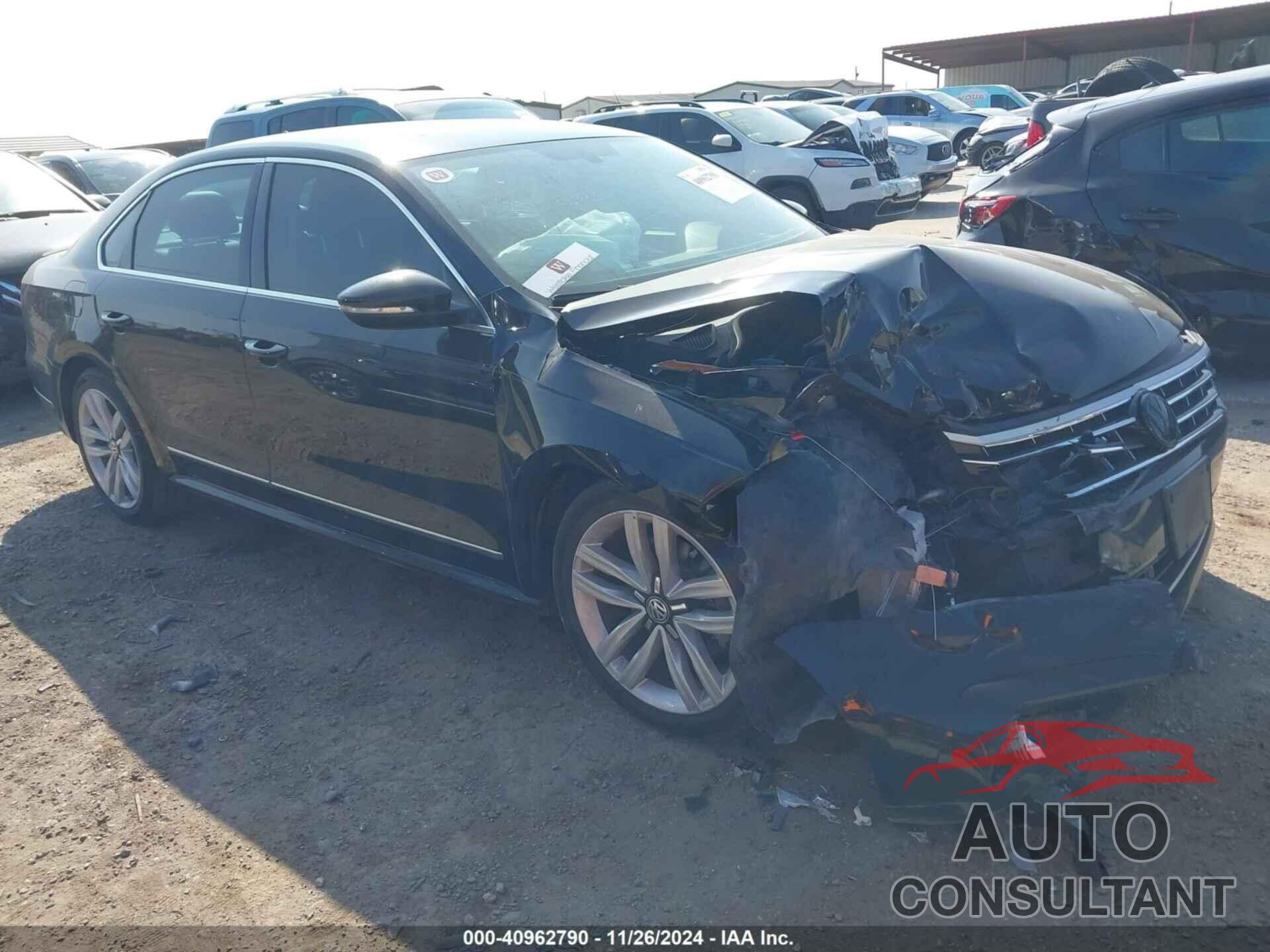 VOLKSWAGEN PASSAT 2017 - 1VWGT7A39HC076718