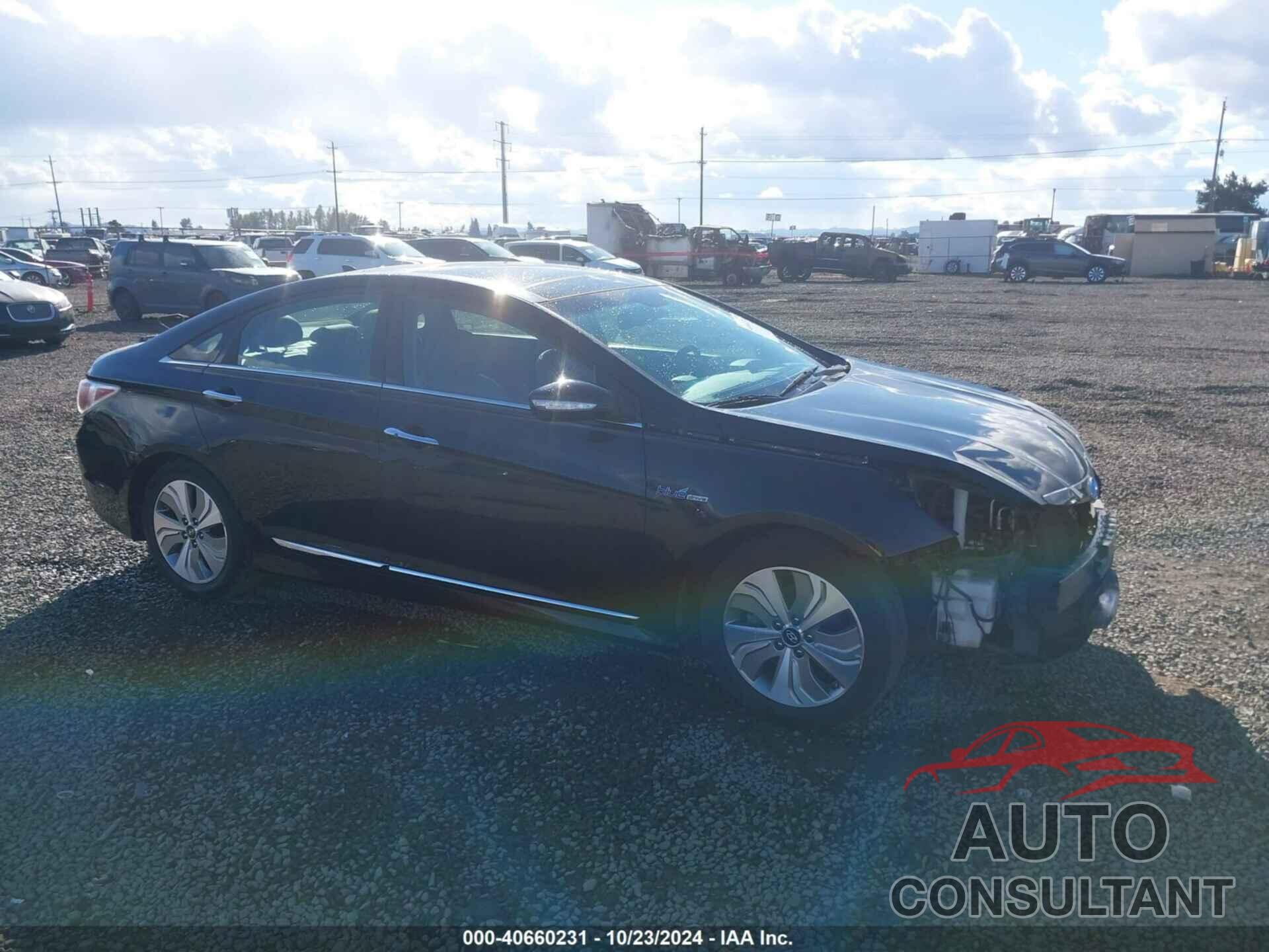 HYUNDAI SONATA HYBRID 2015 - KMHEC4A44FA136121