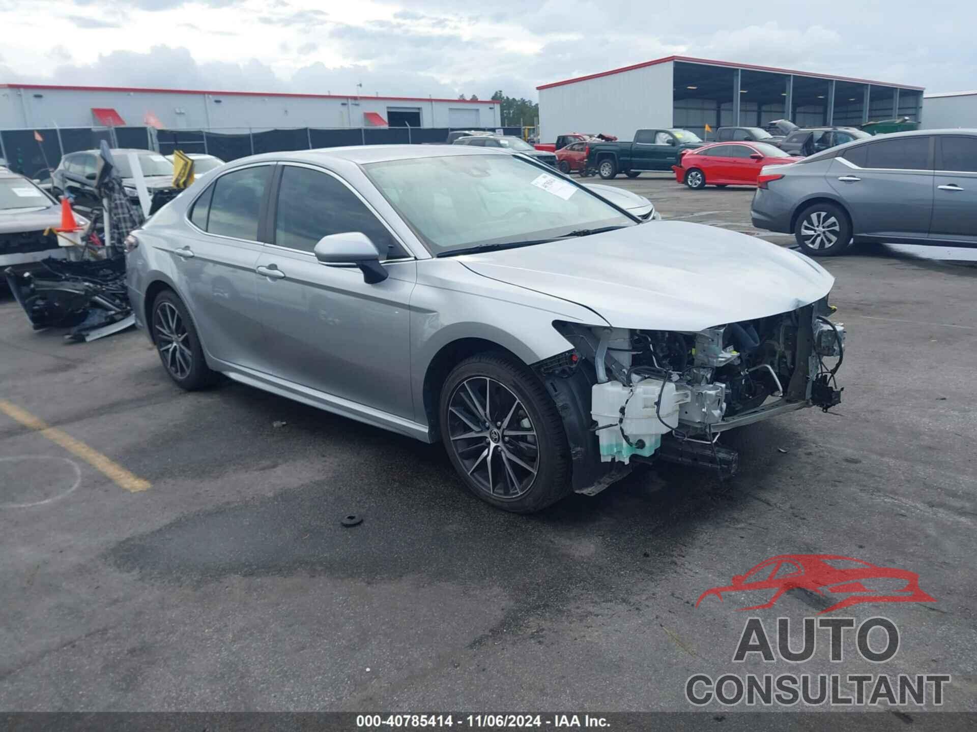 TOYOTA CAMRY 2022 - 4T1G11AK5NU654179