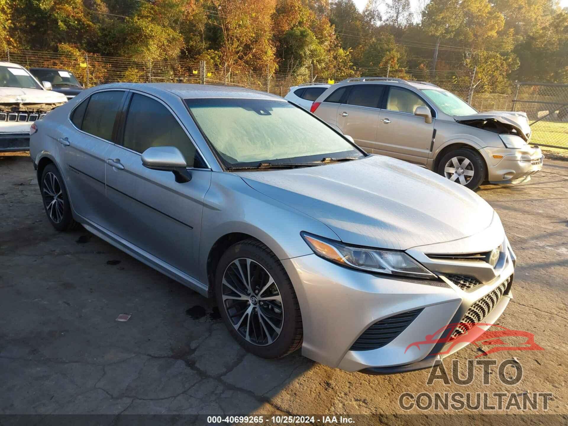 TOYOTA CAMRY 2018 - 4T1B11HK7JU660947