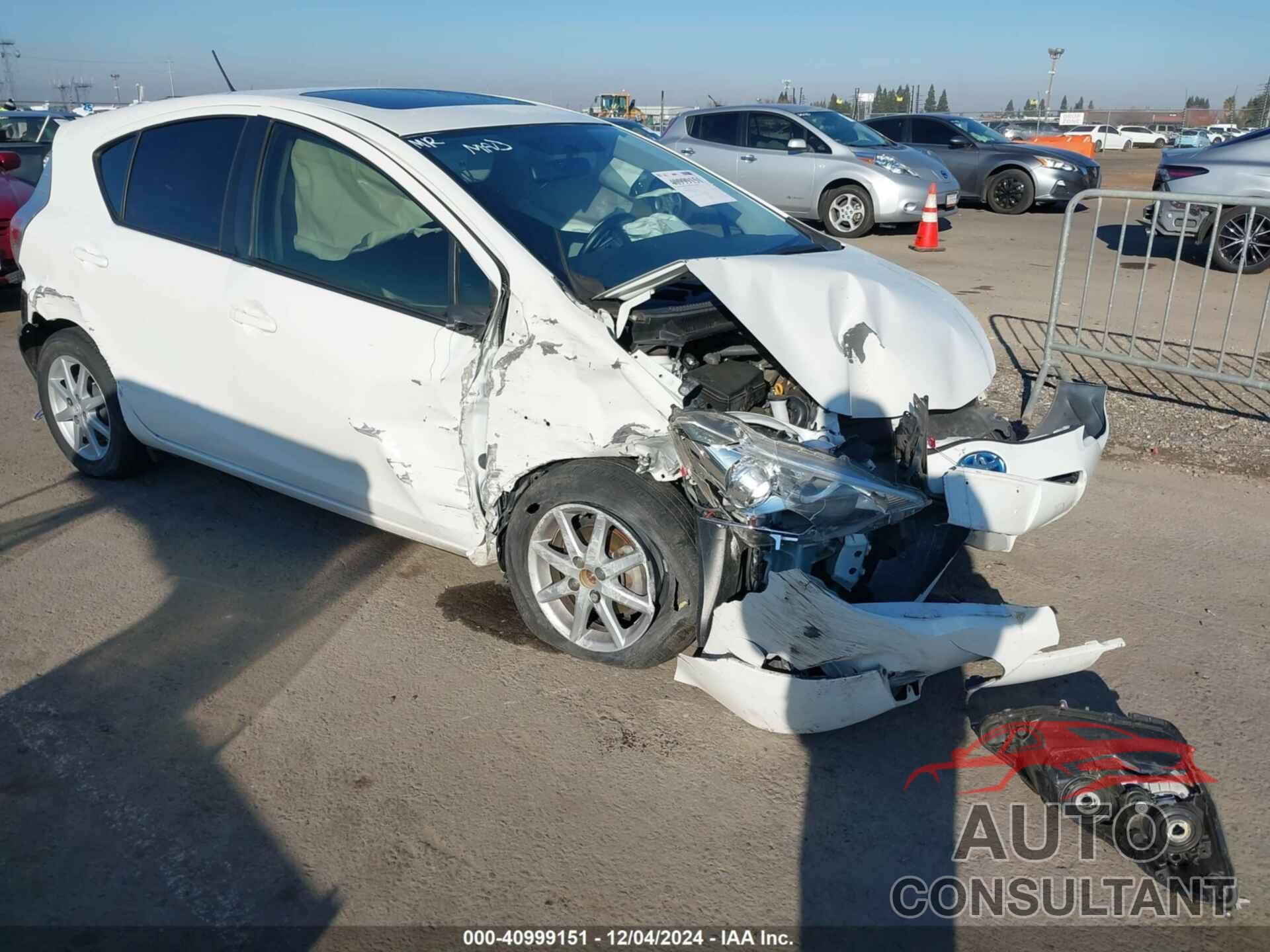 TOYOTA PRIUS C 2013 - JTDKDTB32D1045298
