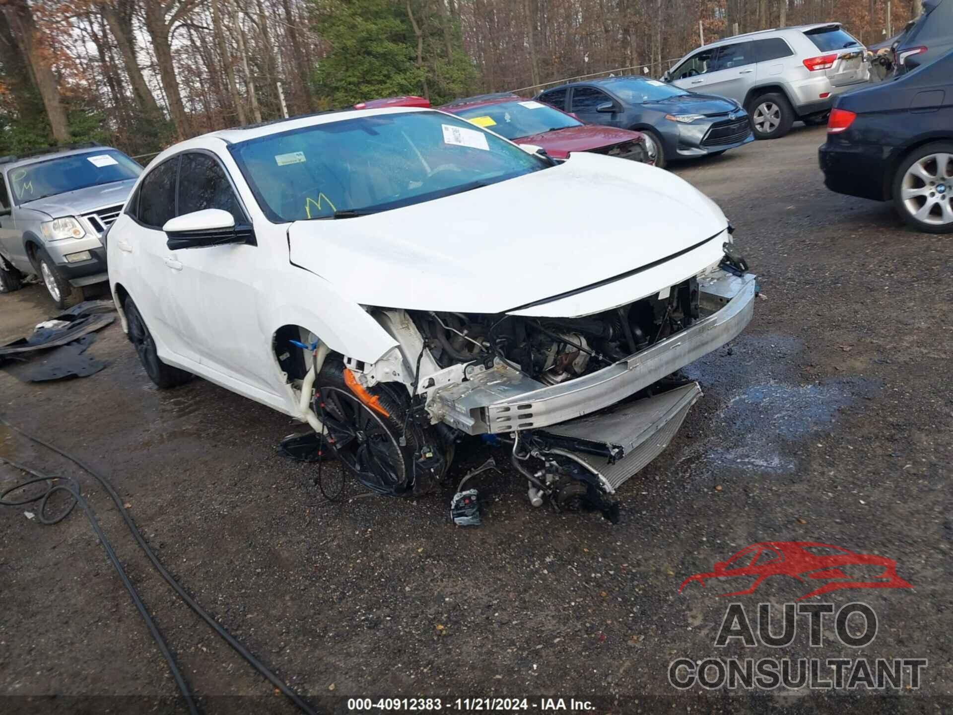 HONDA CIVIC 2018 - SHHFK7H51JU401569
