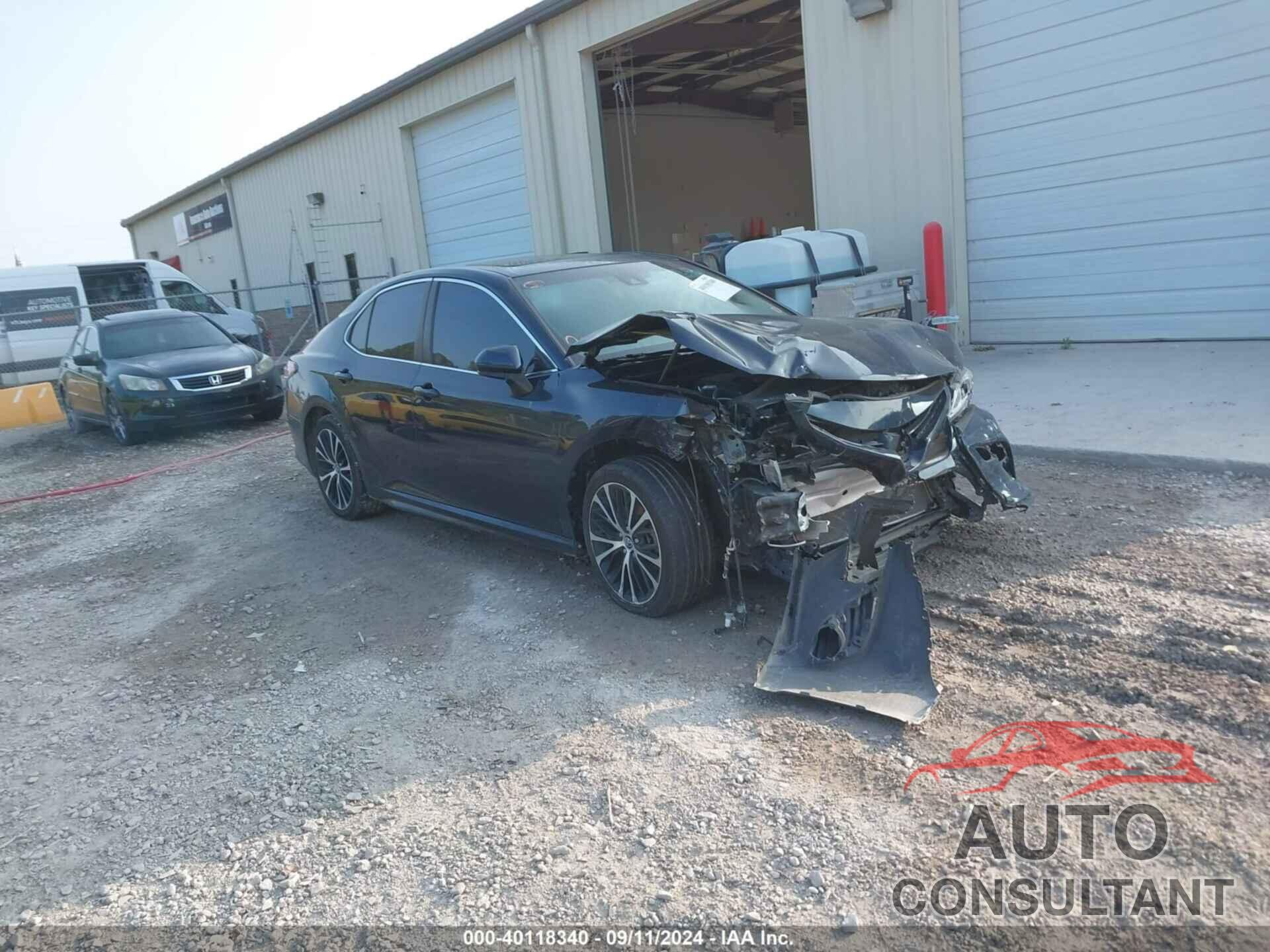 TOYOTA CAMRY 2018 - JTNB11HK1J3027964