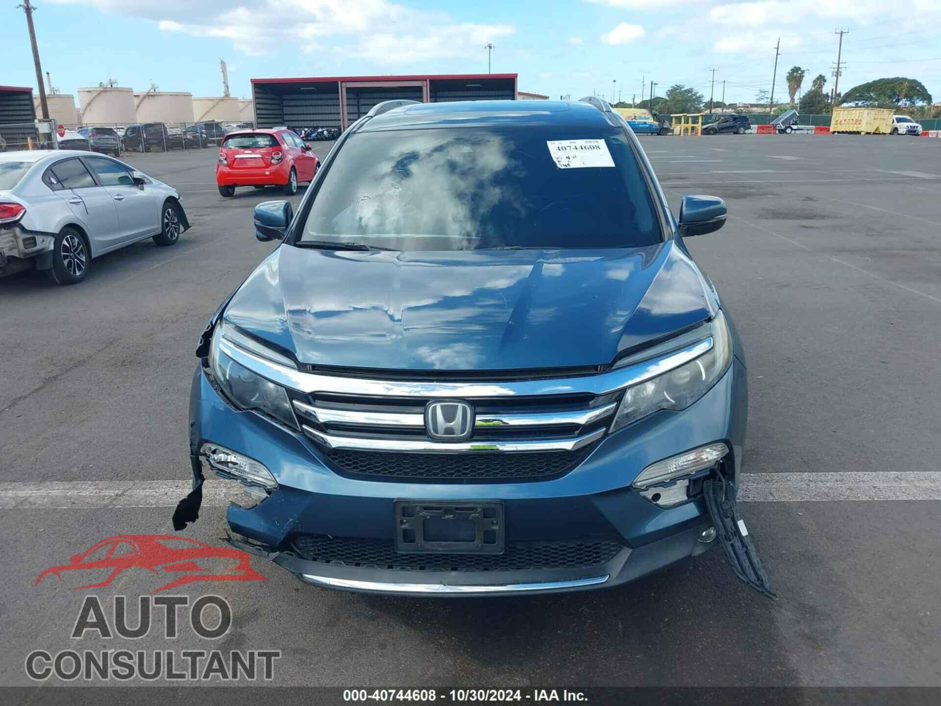HONDA PILOT 2018 - 5FNYF6H96JB013782
