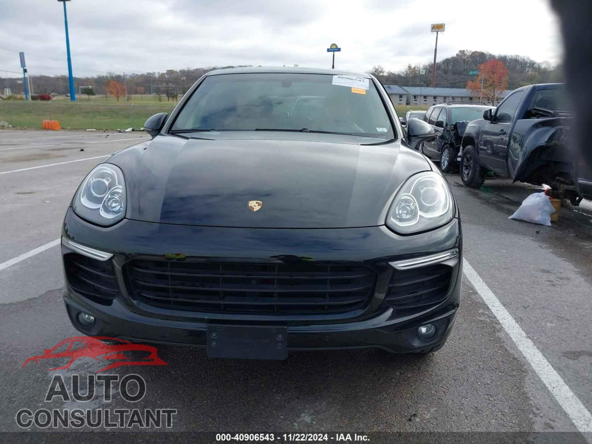 PORSCHE CAYENNE 2016 - WP1AA2A23GLA01597