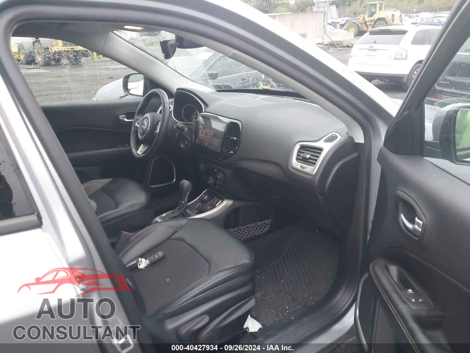 JEEP COMPASS 2018 - 3C4NJDBB6JT416227