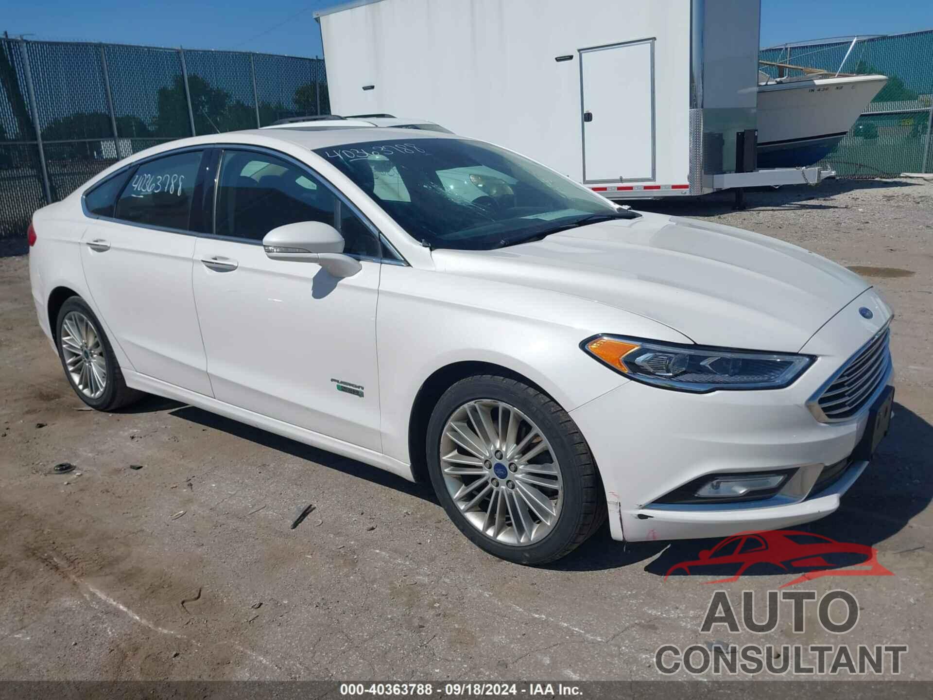 FORD FUSION ENERGI 2018 - 3FA6P0SU7JR182860