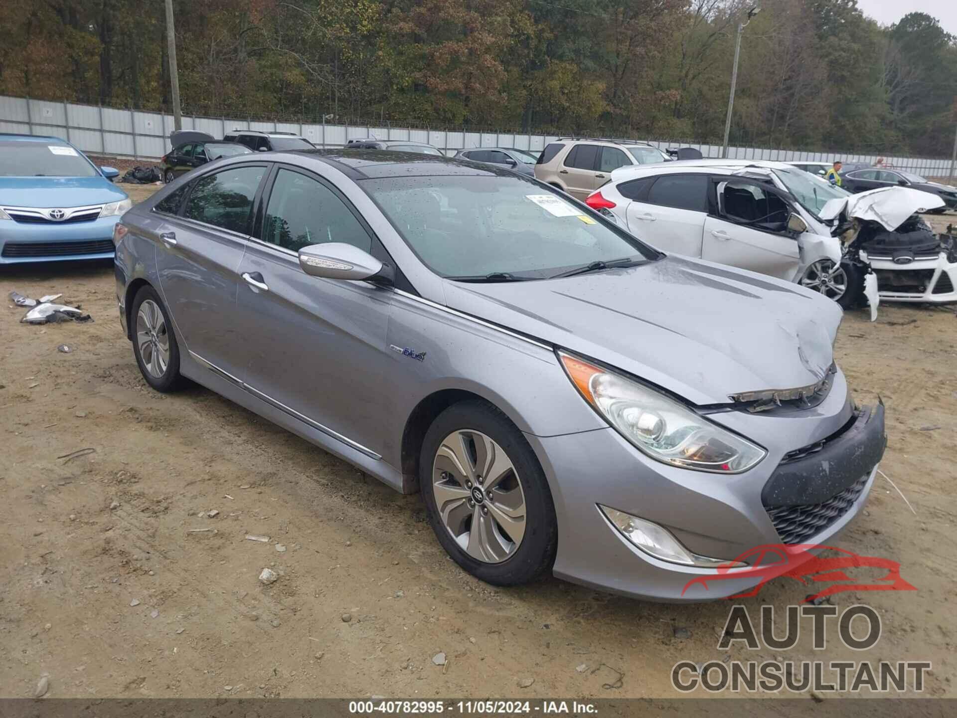 HYUNDAI SONATA HYBRID 2015 - KMHEC4A41FA132463