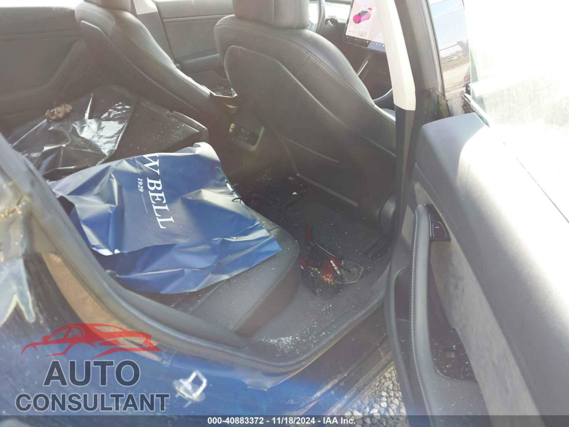 TESLA MODEL 3 2018 - 5YJ3E1EA7JF018777