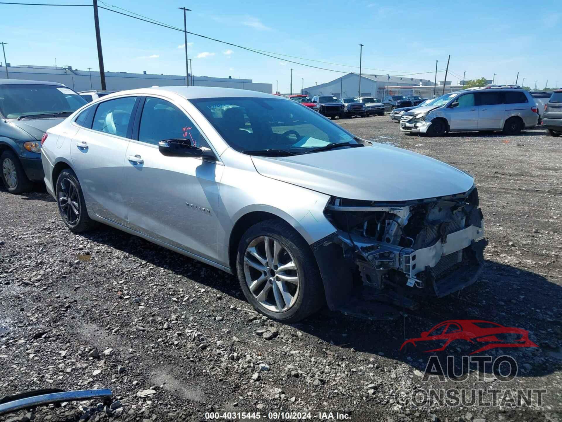 CHEVROLET MALIBU 2018 - 1G1ZD5ST0JF107007