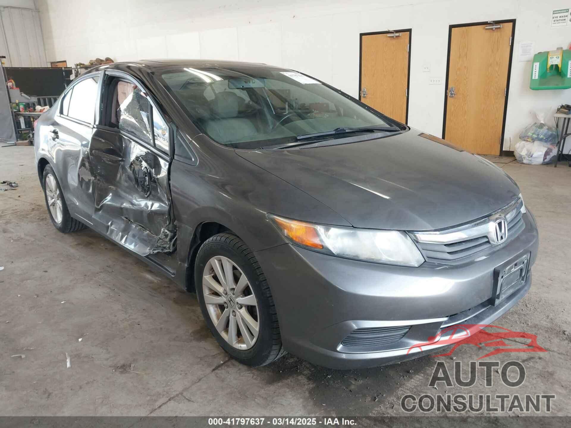 HONDA CIVIC 2012 - 2HGFB2F94CH576908