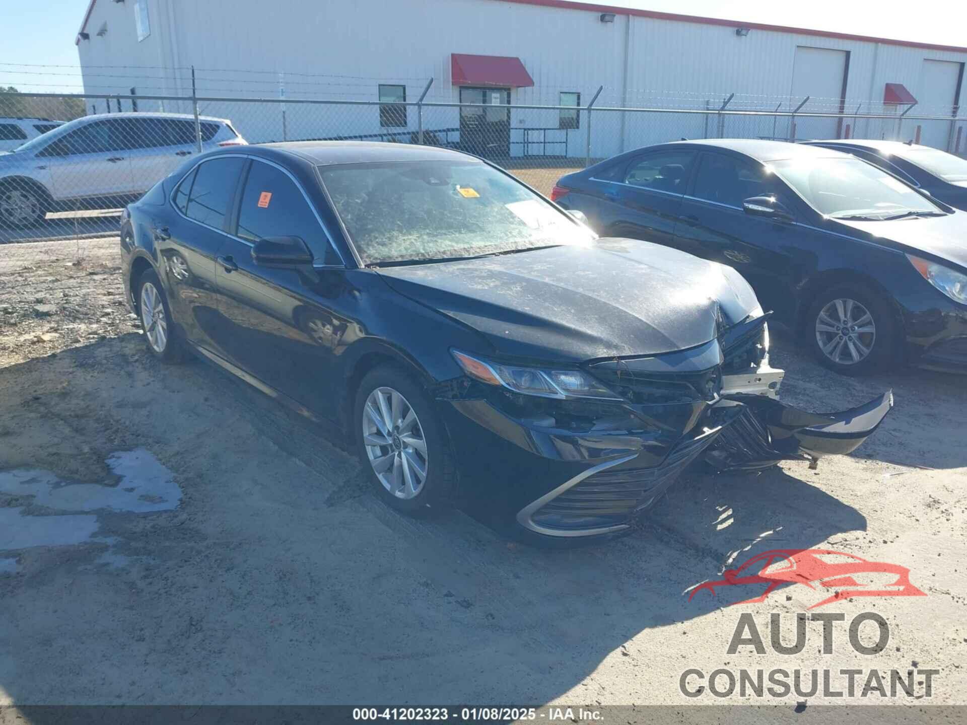 TOYOTA CAMRY 2021 - 4T1C11AK0MU546906