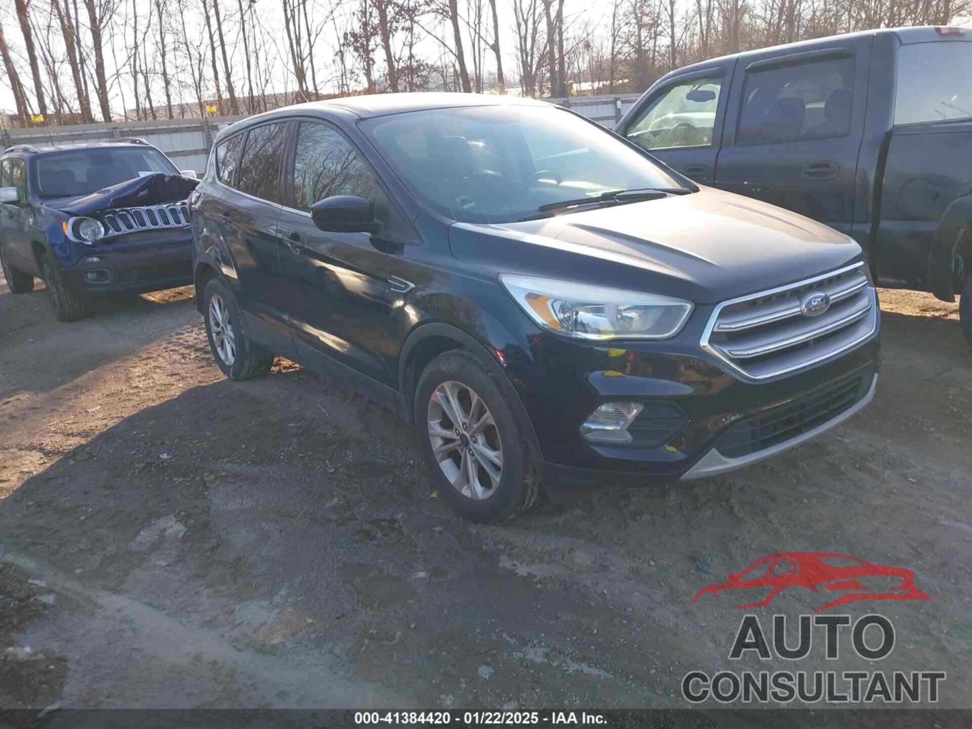 FORD ESCAPE 2017 - 1FMCU0GD7HUB99350