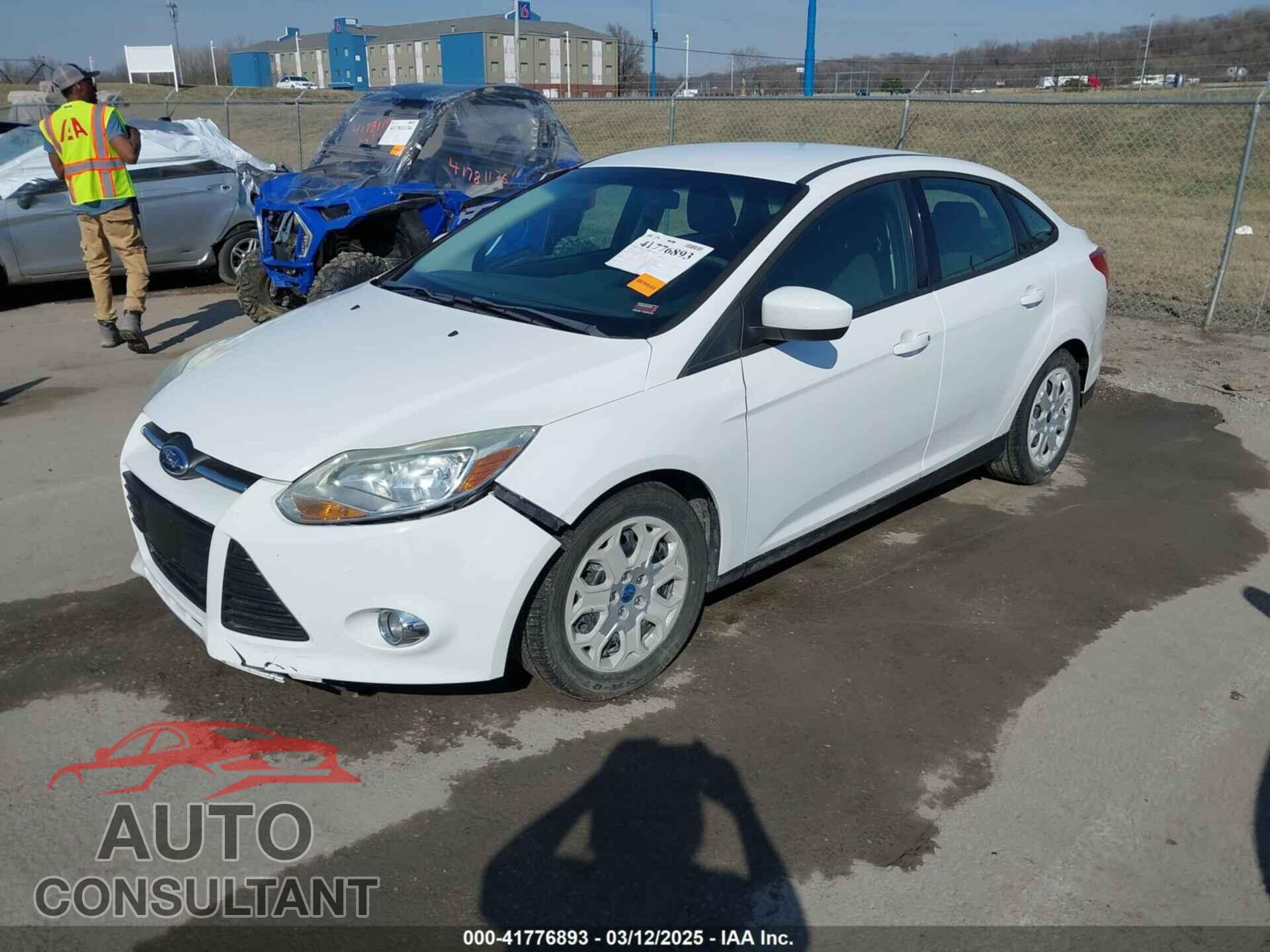 FORD FOCUS 2012 - 1FAHP3F25CL267569