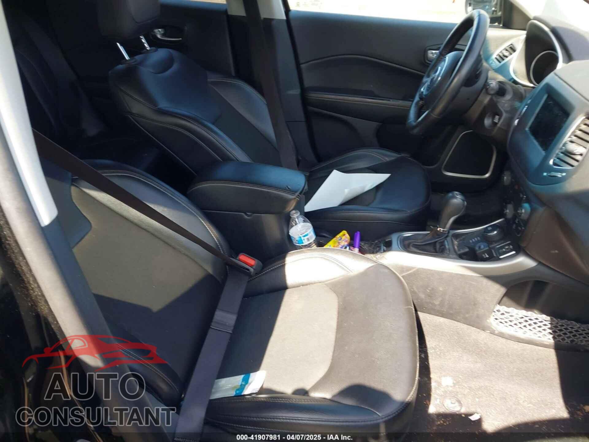JEEP COMPASS 2020 - 3C4NJDBB6LT219710