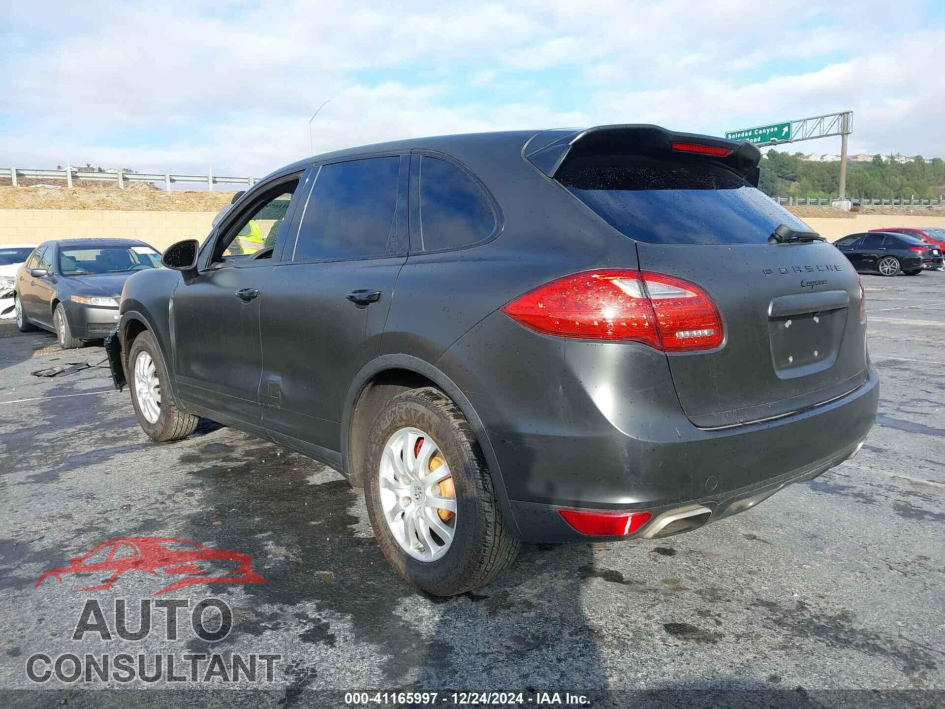 PORSCHE CAYENNE 2012 - WP1AA2A2XCLA02420