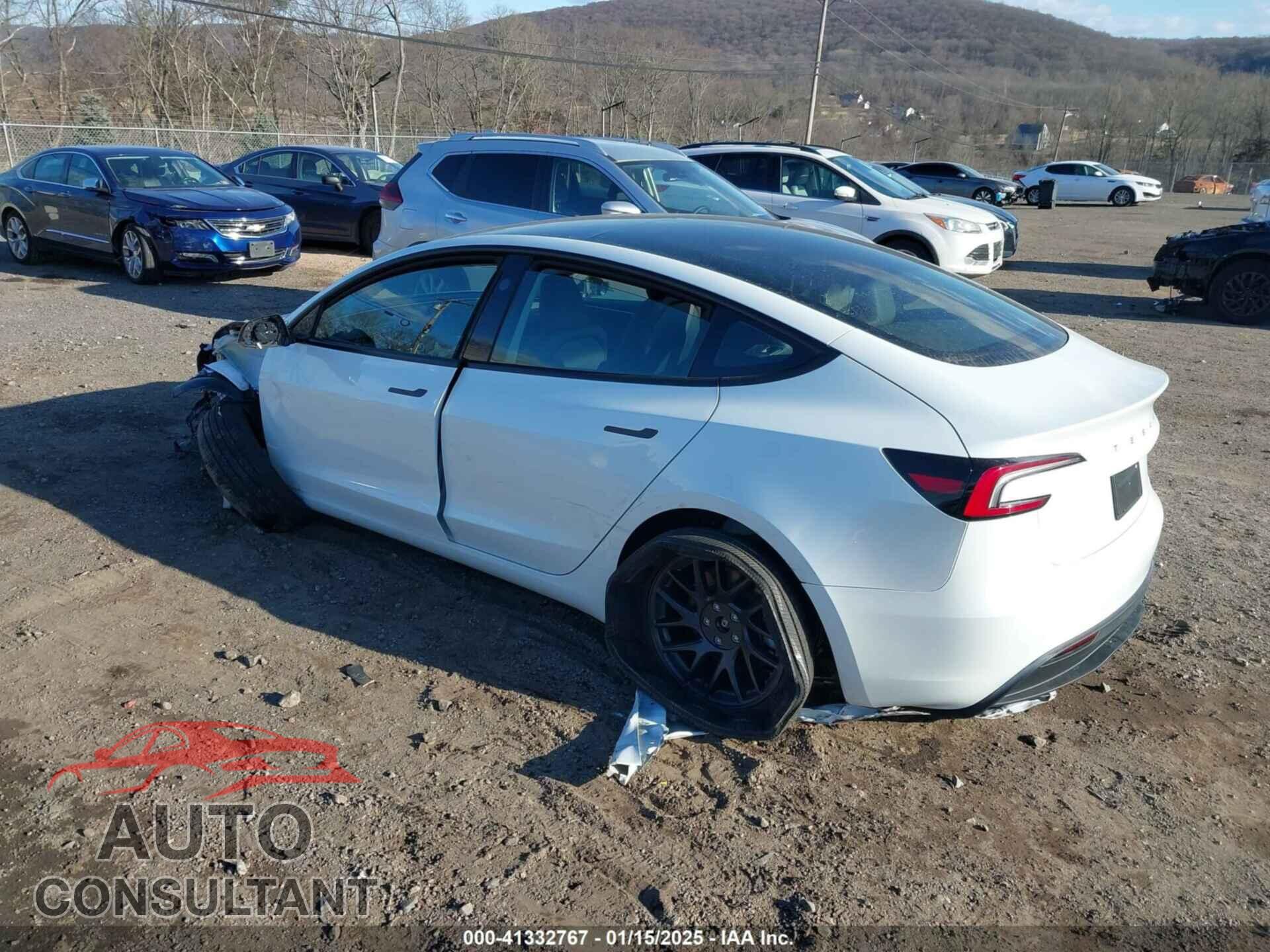 TESLA MODEL 3 2024 - 5YJ3E1EA3RF860494