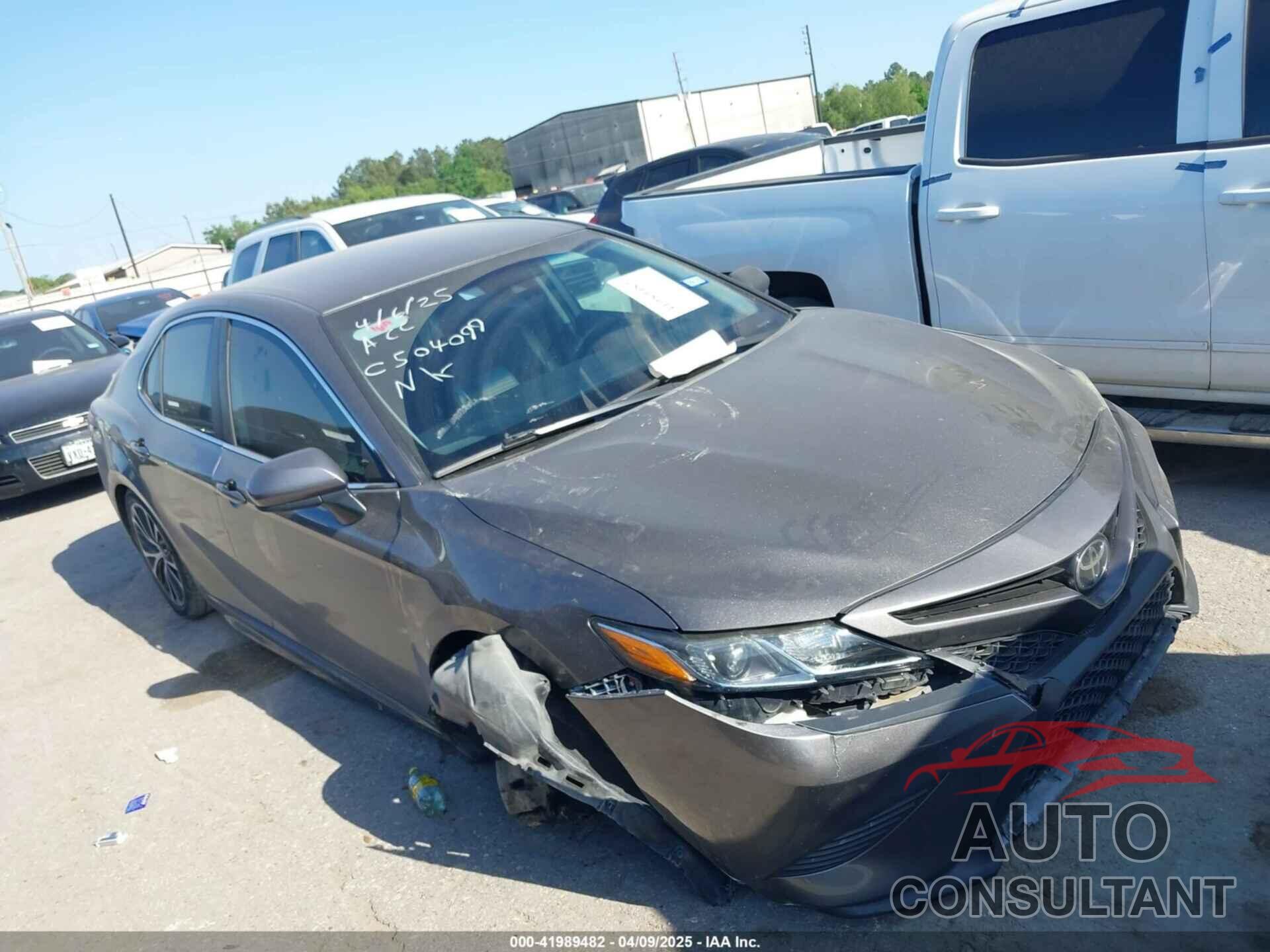 TOYOTA CAMRY 2018 - 4T1B11HKXJU070614