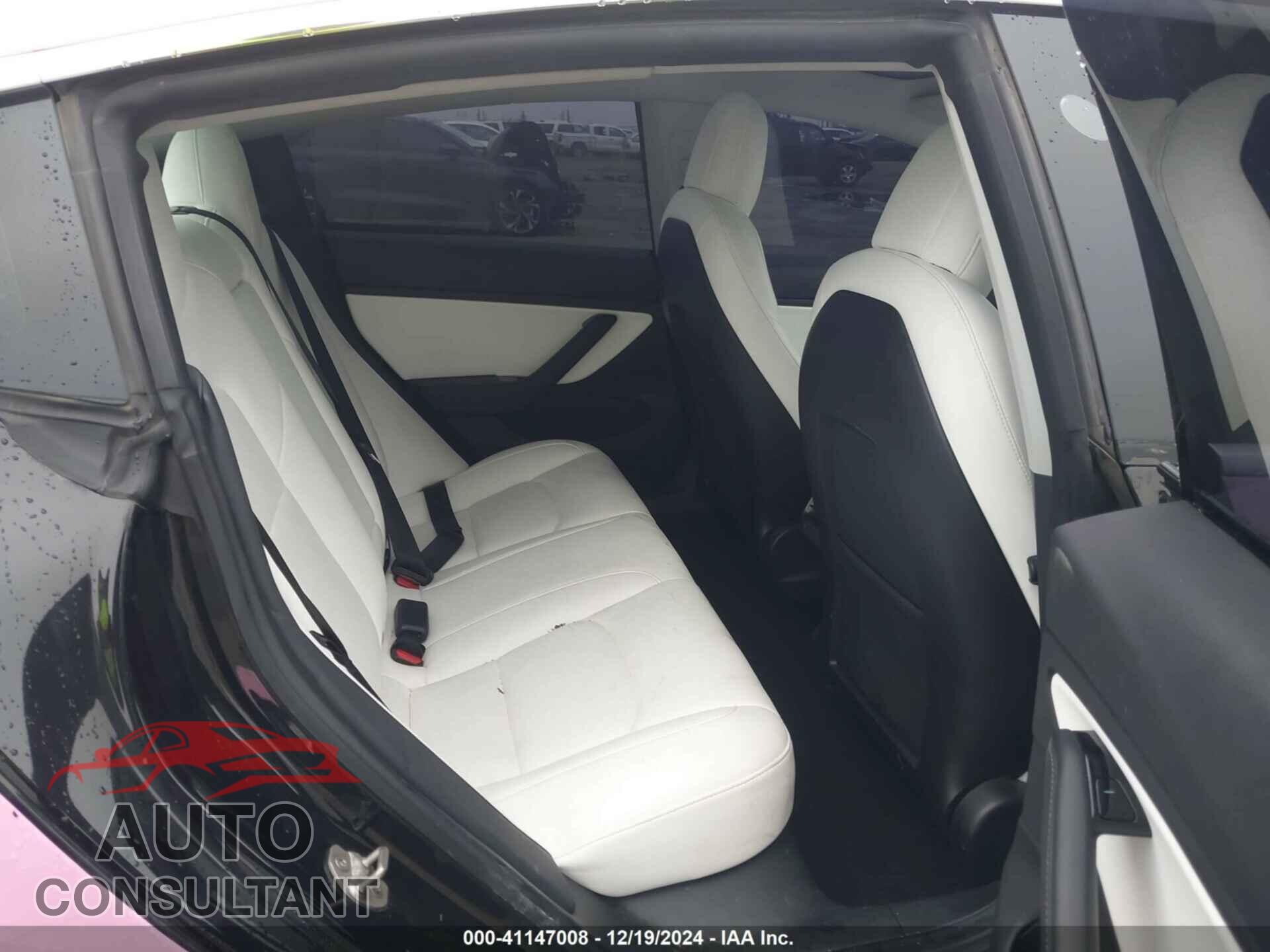 TESLA MODEL 3 2019 - 5YJ3E1EA7KF301729