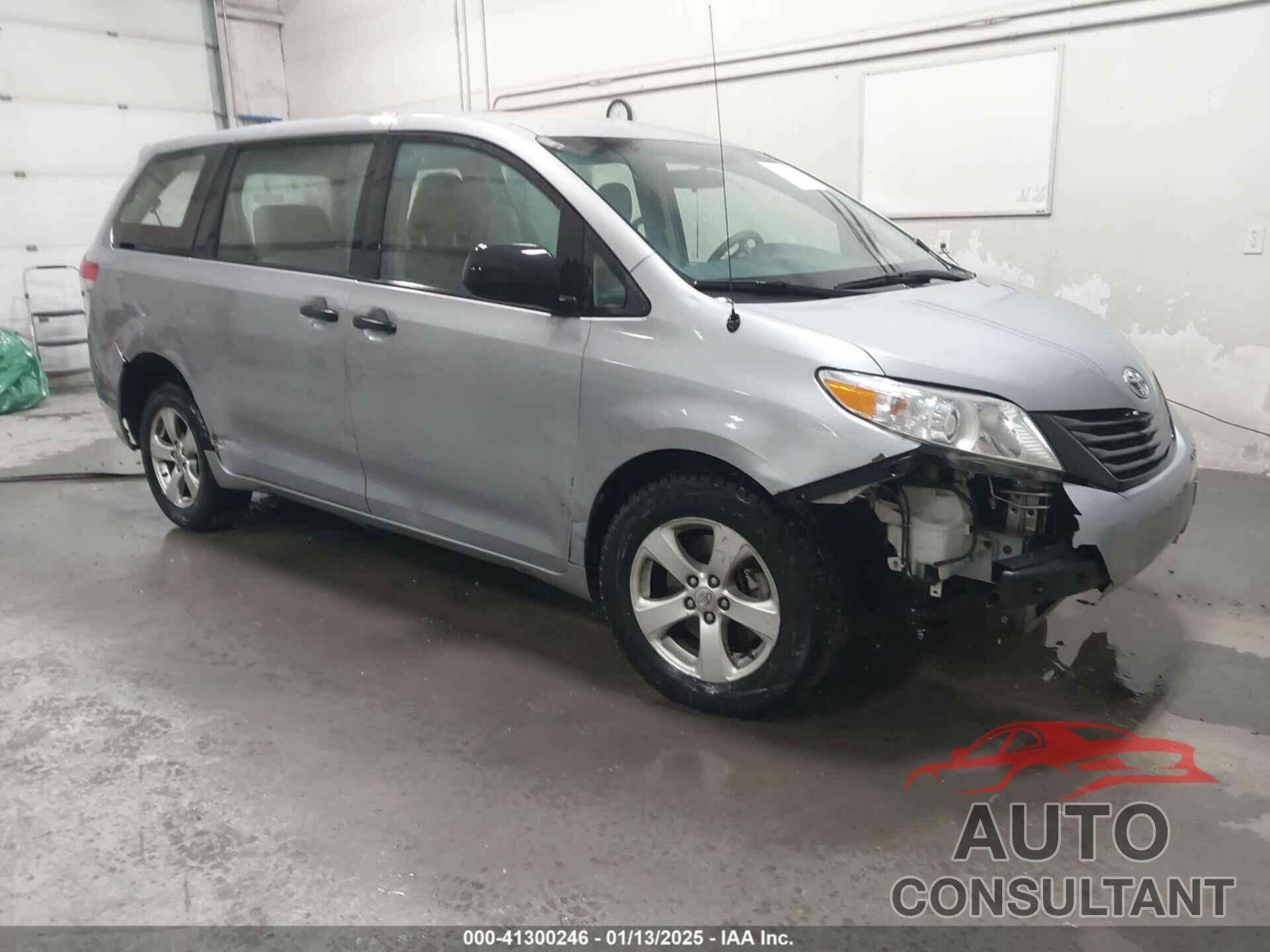 TOYOTA SIENNA 2011 - 5TDZK3DCXBS175024