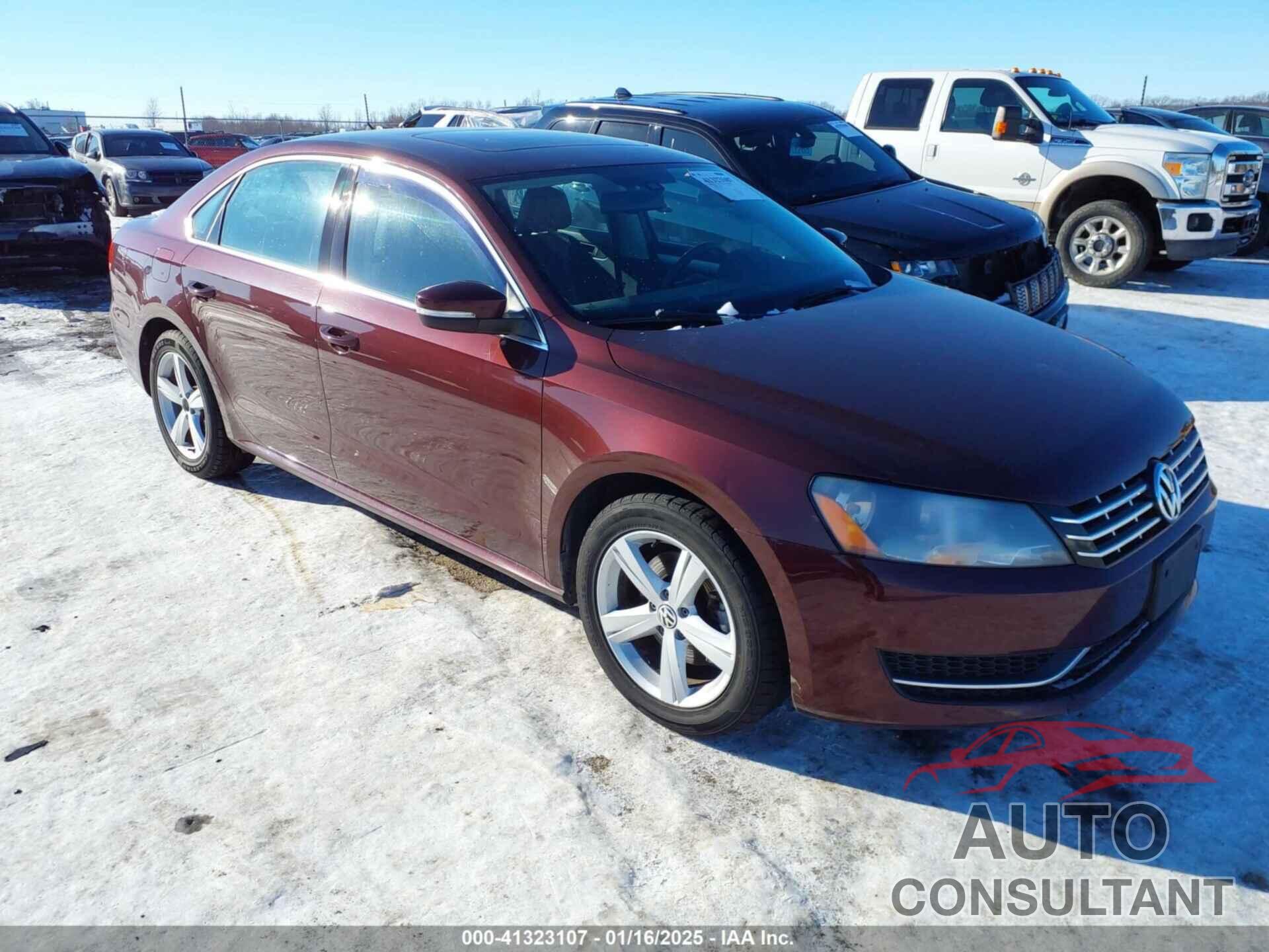 VOLKSWAGEN PASSAT 2013 - 1VWBN7A37DC058782