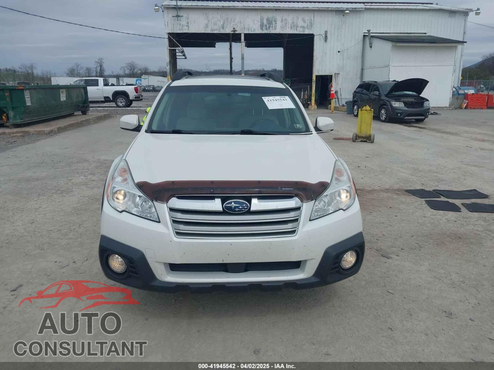 SUBARU OUTBACK 2014 - 4S4BRBDC5E3302013