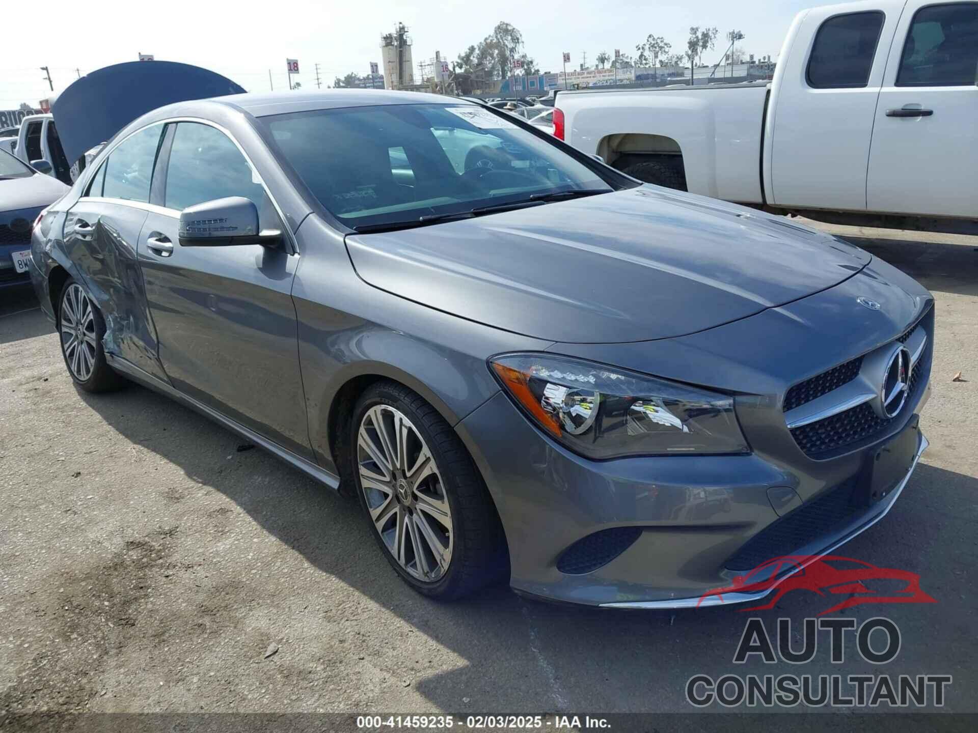 MERCEDES-BENZ CLA 250 2019 - WDDSJ4EB4KN723174